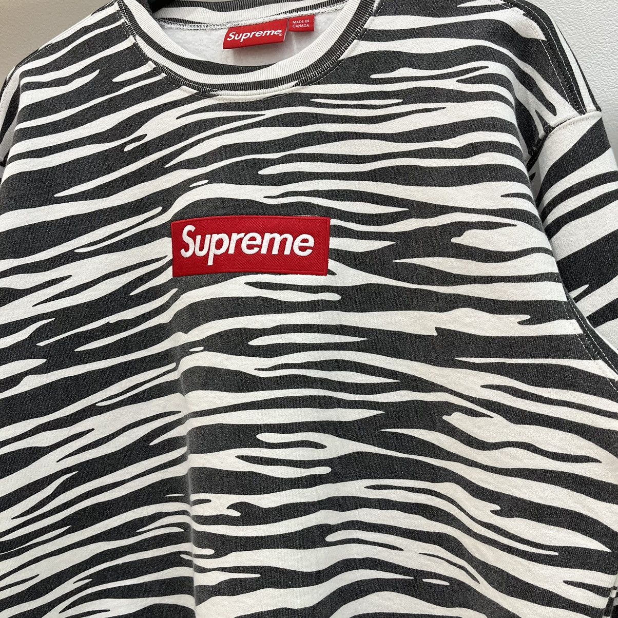 Supreme Zebra Box Logo Crewneck - Sweatshirts Hoodies
