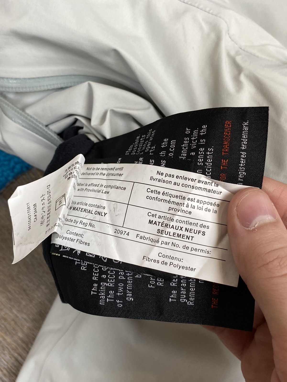 Arc'teryx × Goretex Arcteryx Gore Tex Pro shell white ski cargo pant Size US 30 / EU 46 - 23 Thumbnail