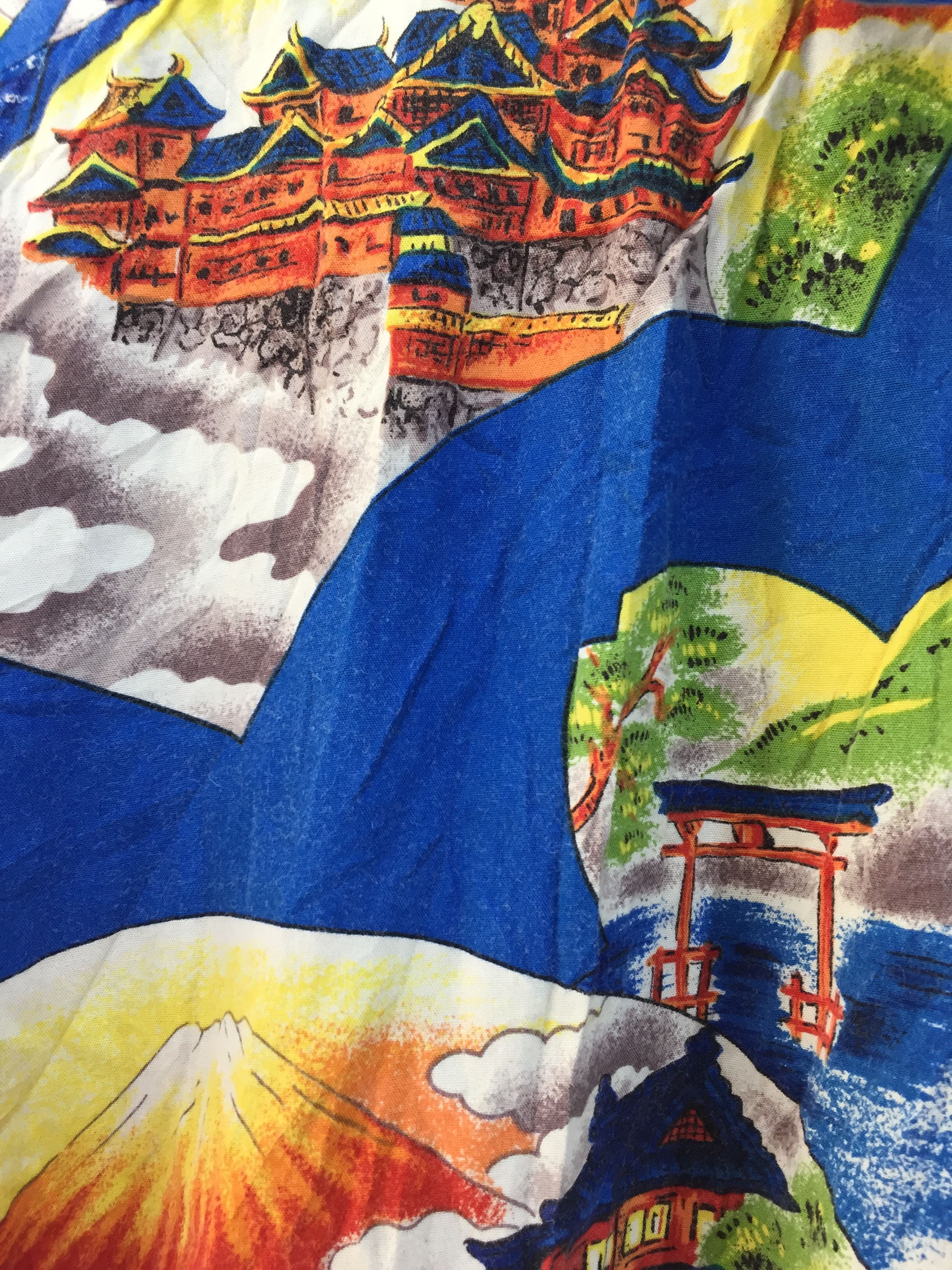 Vintage Vintage Rayon Fujiyama and Japanese Castle Motif Size US L / EU 52-54 / 3 - 9 Thumbnail