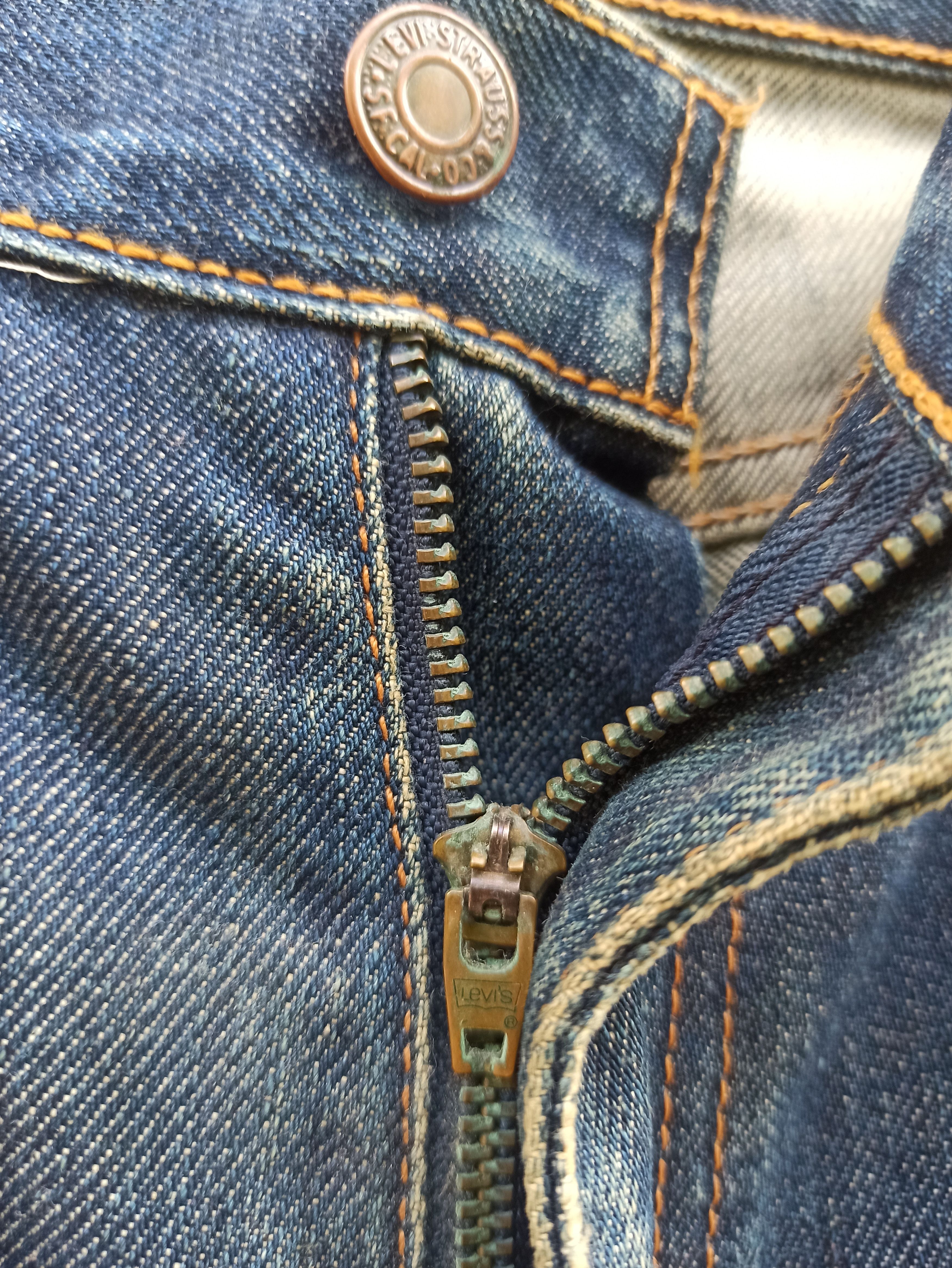 Levi's × Vintage Vintage Levi's 512 Distress Jean Size US 33 - 4 Thumbnail