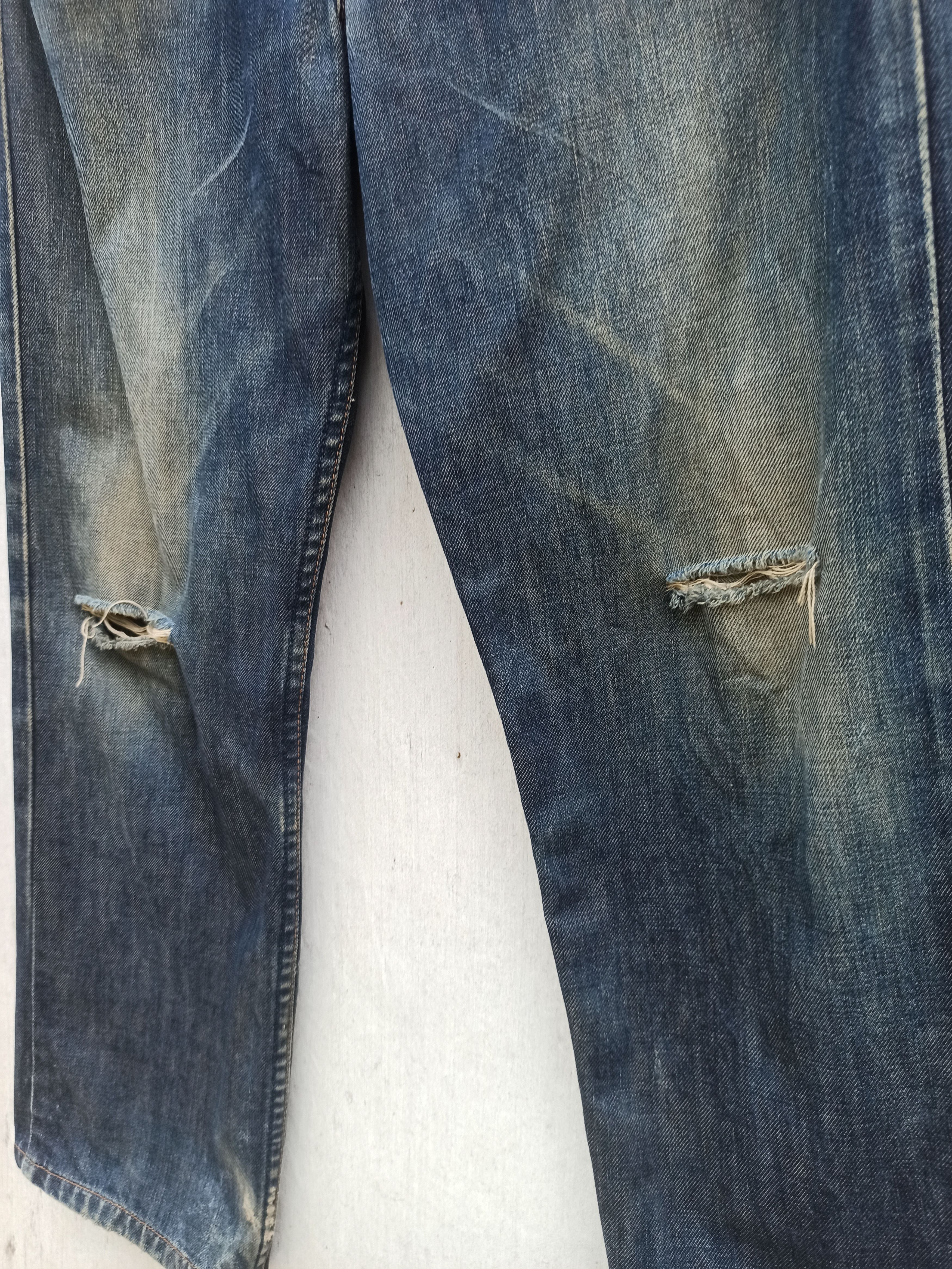 Levi's × Vintage Vintage Levi's 512 Distress Jean Size US 33 - 3 Thumbnail