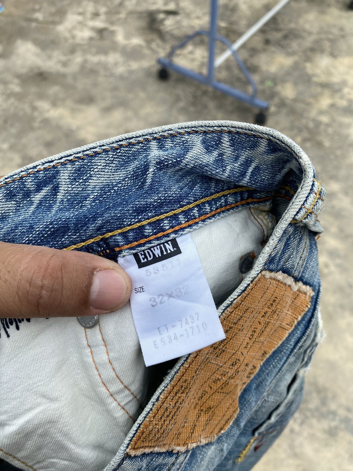 Edwin Vintage Distressed Edwin Flare Jeans Size US 31 - 8 Thumbnail