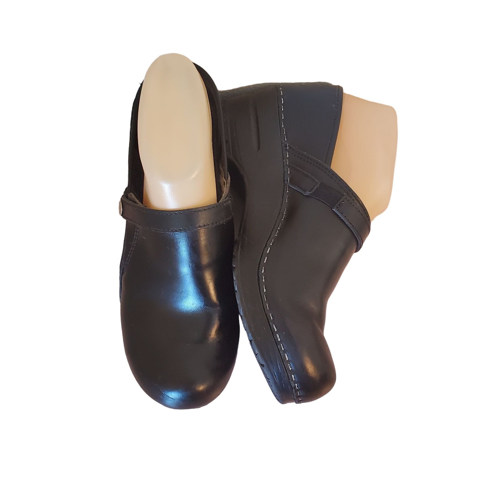 Sanita 39 Clogs Nursing Shoes Comfort Leather Adjustable Sna
