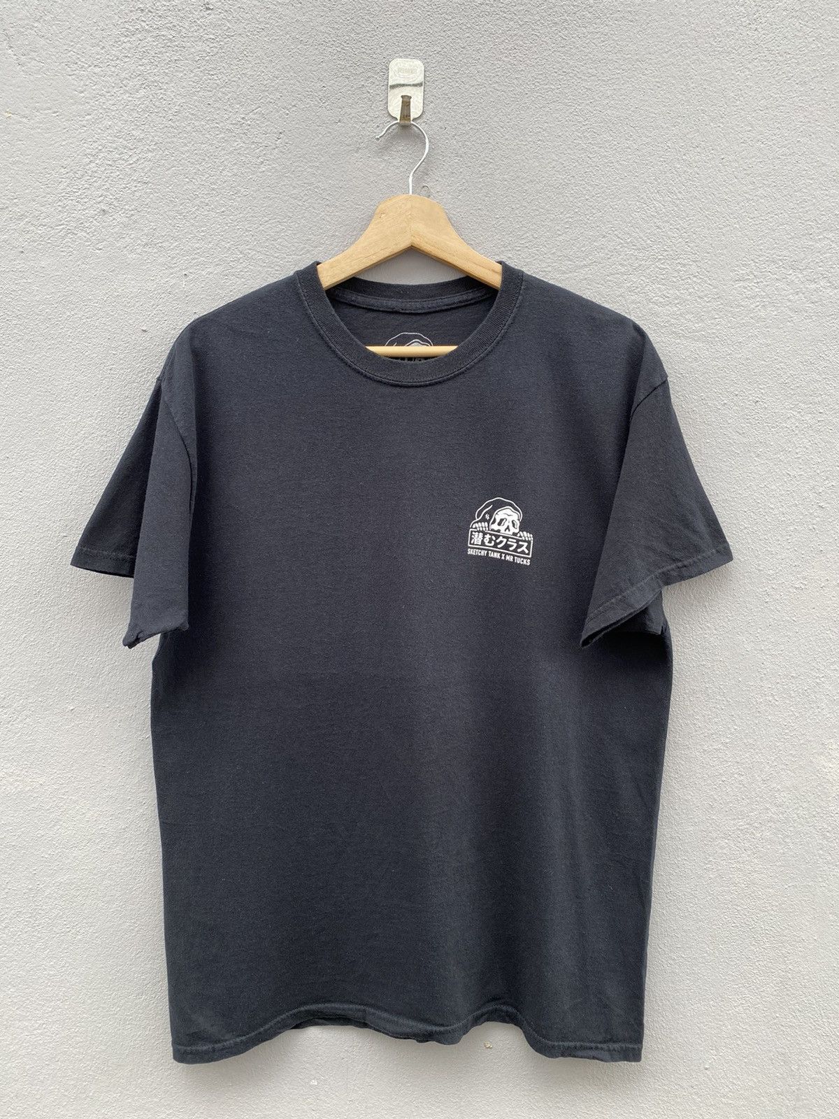 Japanese Brand Lurking Class x Mr Tucks by Sketchy Tank Streetwear Tee Size US L / EU 52-54 / 3 - 2 Thumbnail