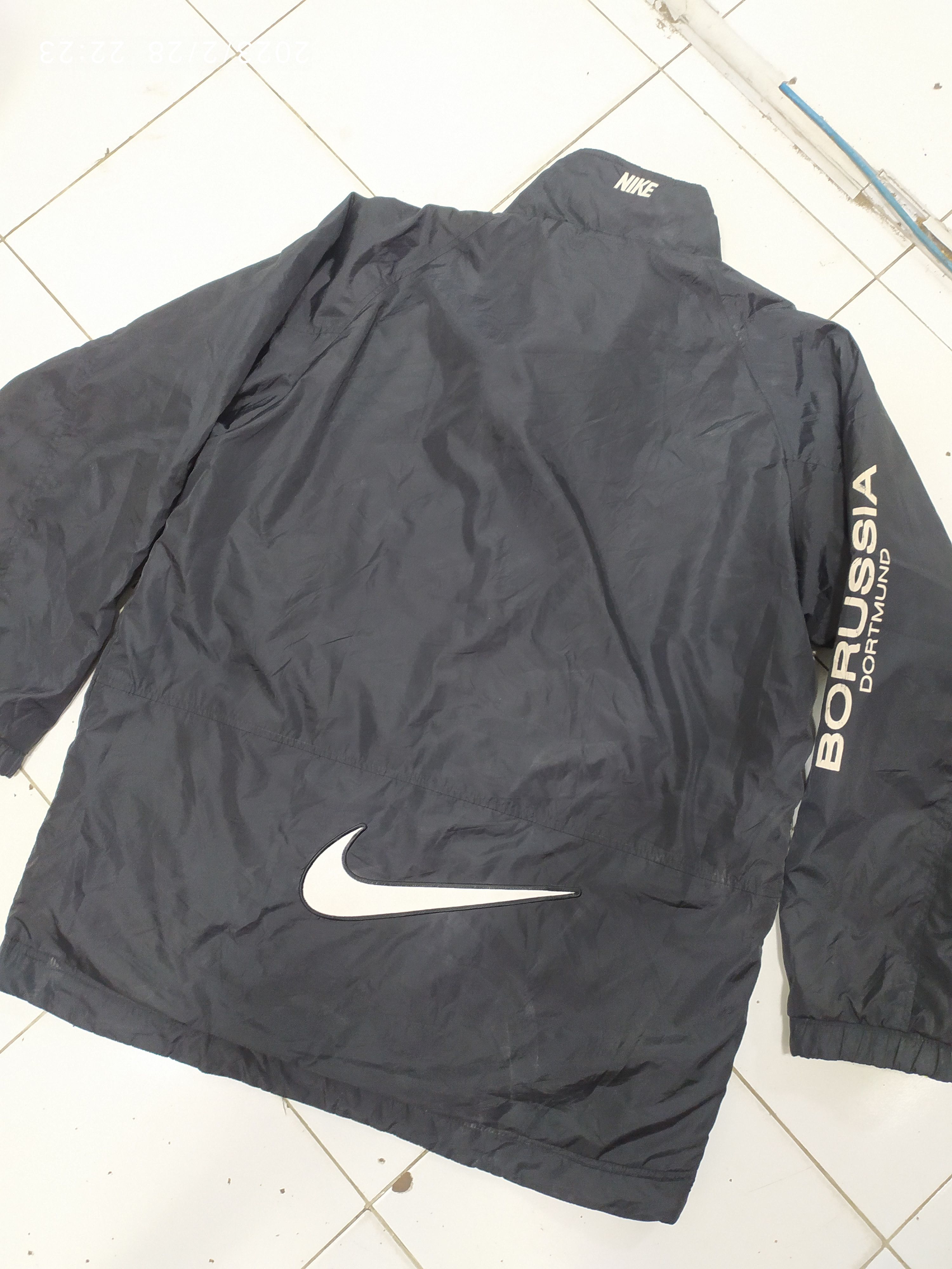 Nike × Vintage VTG 90’s NIKE X BVB BORUSSIA DORTMUND REVERSIBLE JACKET Size US M / EU 48-50 / 2 - 5 Thumbnail