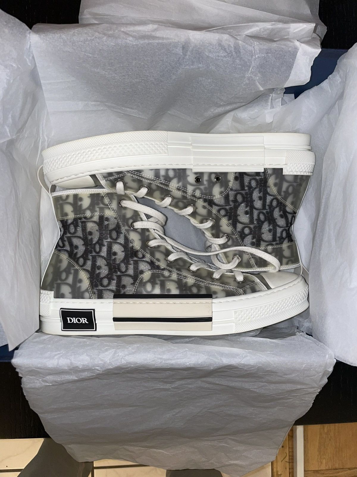 b23 hightop sneaker