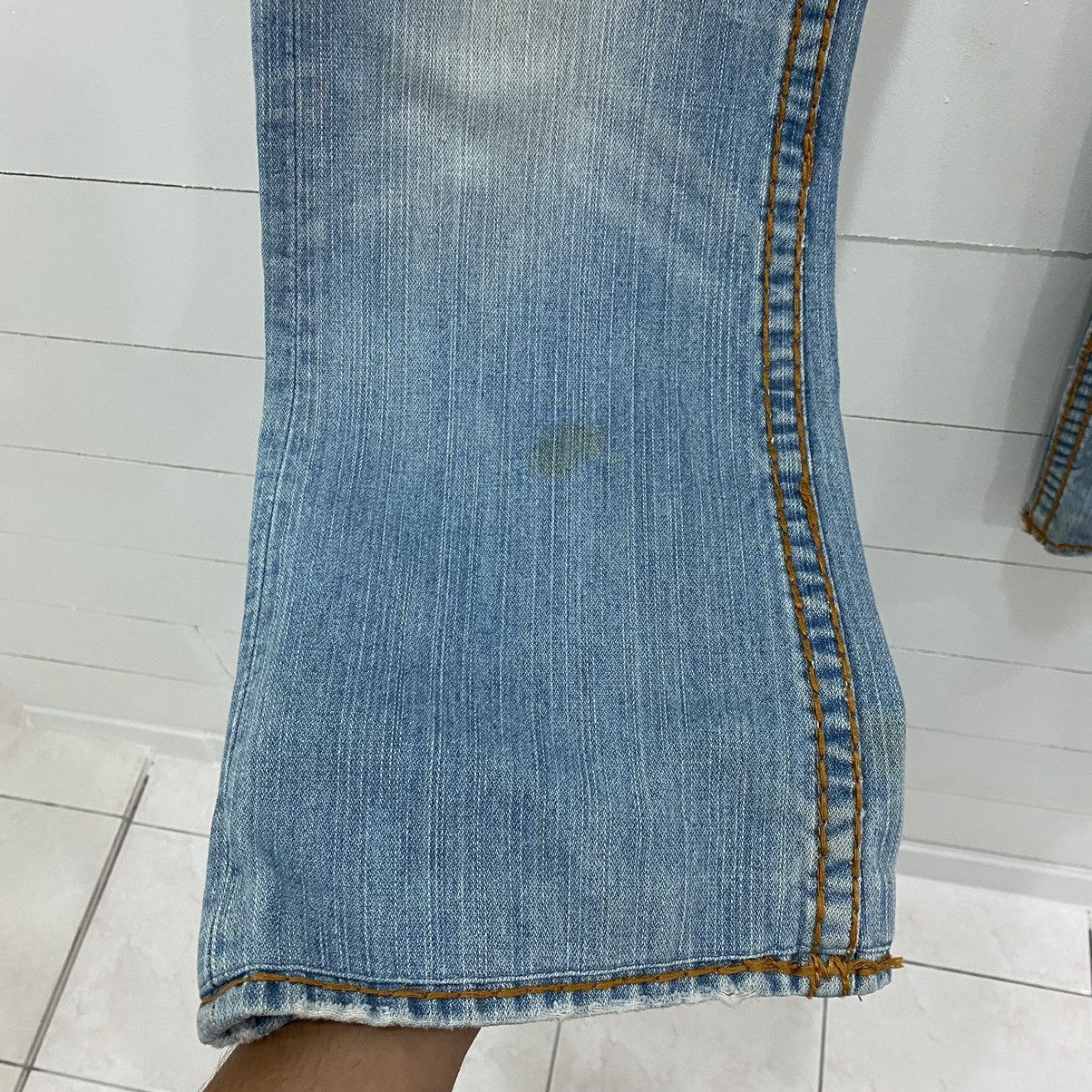 True Religion True Religion Distressed Denim Jeans Size US 33 - 10 Thumbnail