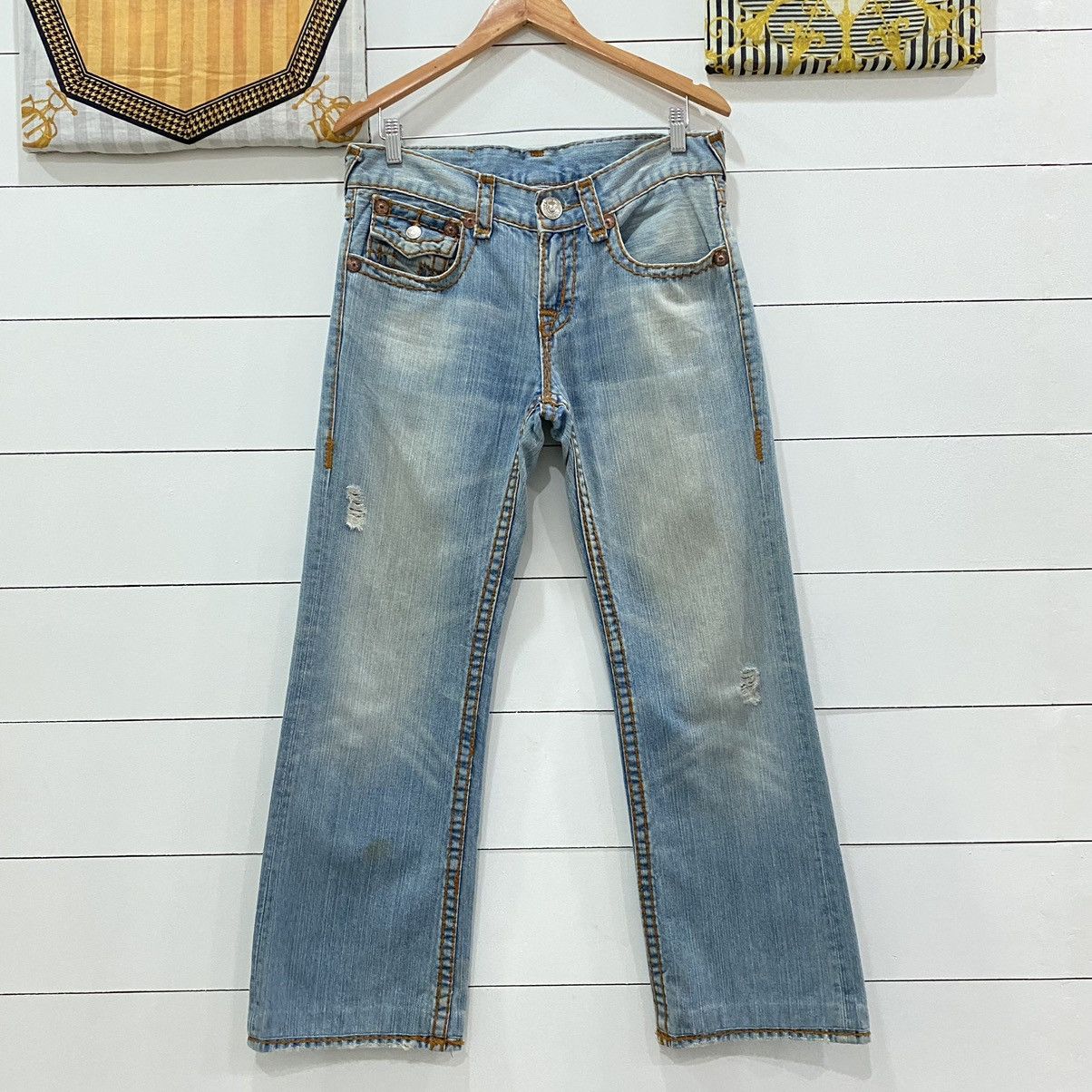 True Religion True Religion Distressed Denim Jeans Size US 33 - 4 Thumbnail