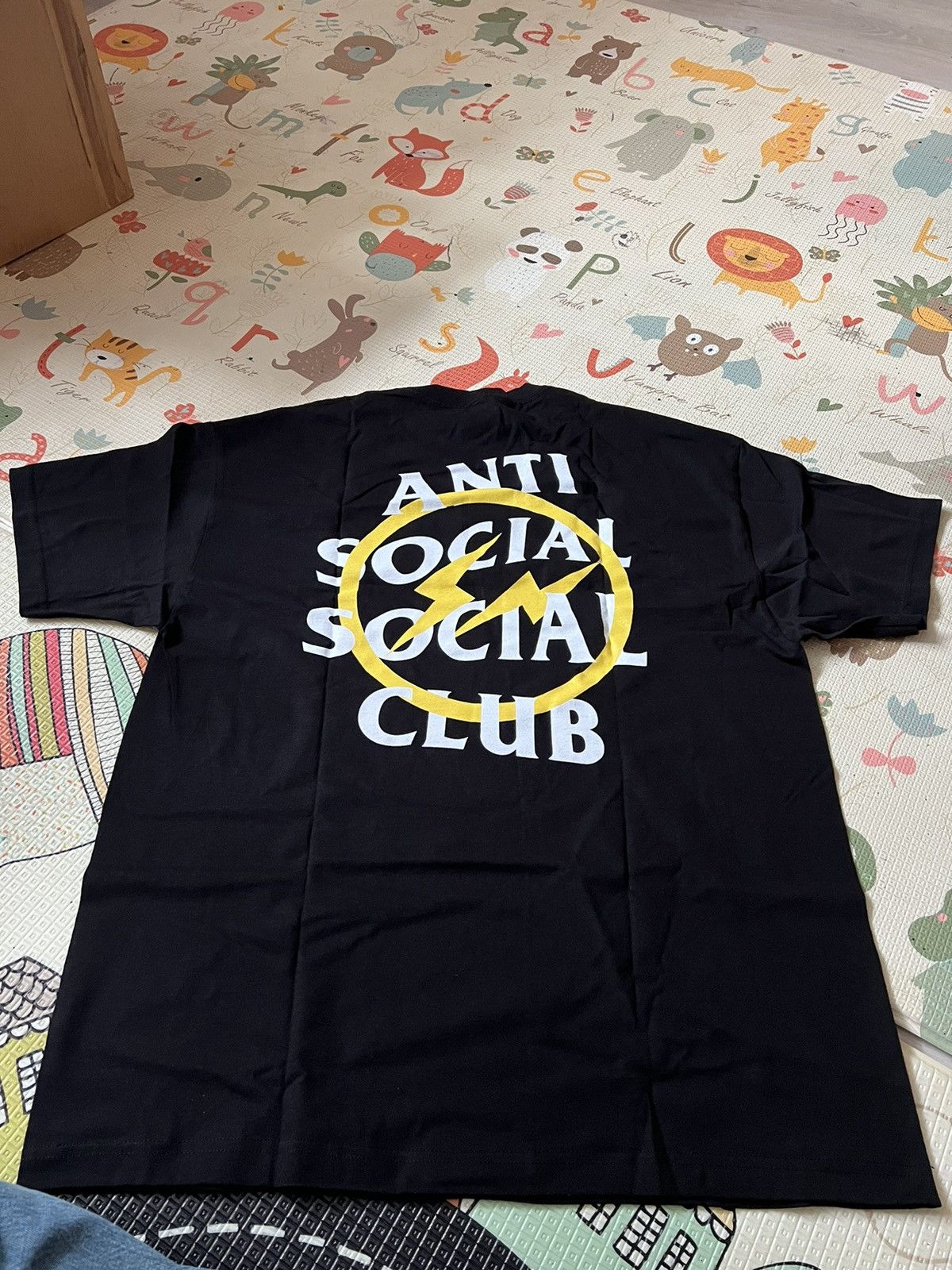 Anti Social Social Club × Fragment Design Anti Social Social Club x Fragment Design Thunderbolt Yellow Size US XL / EU 56 / 4 - 2 Thumbnail
