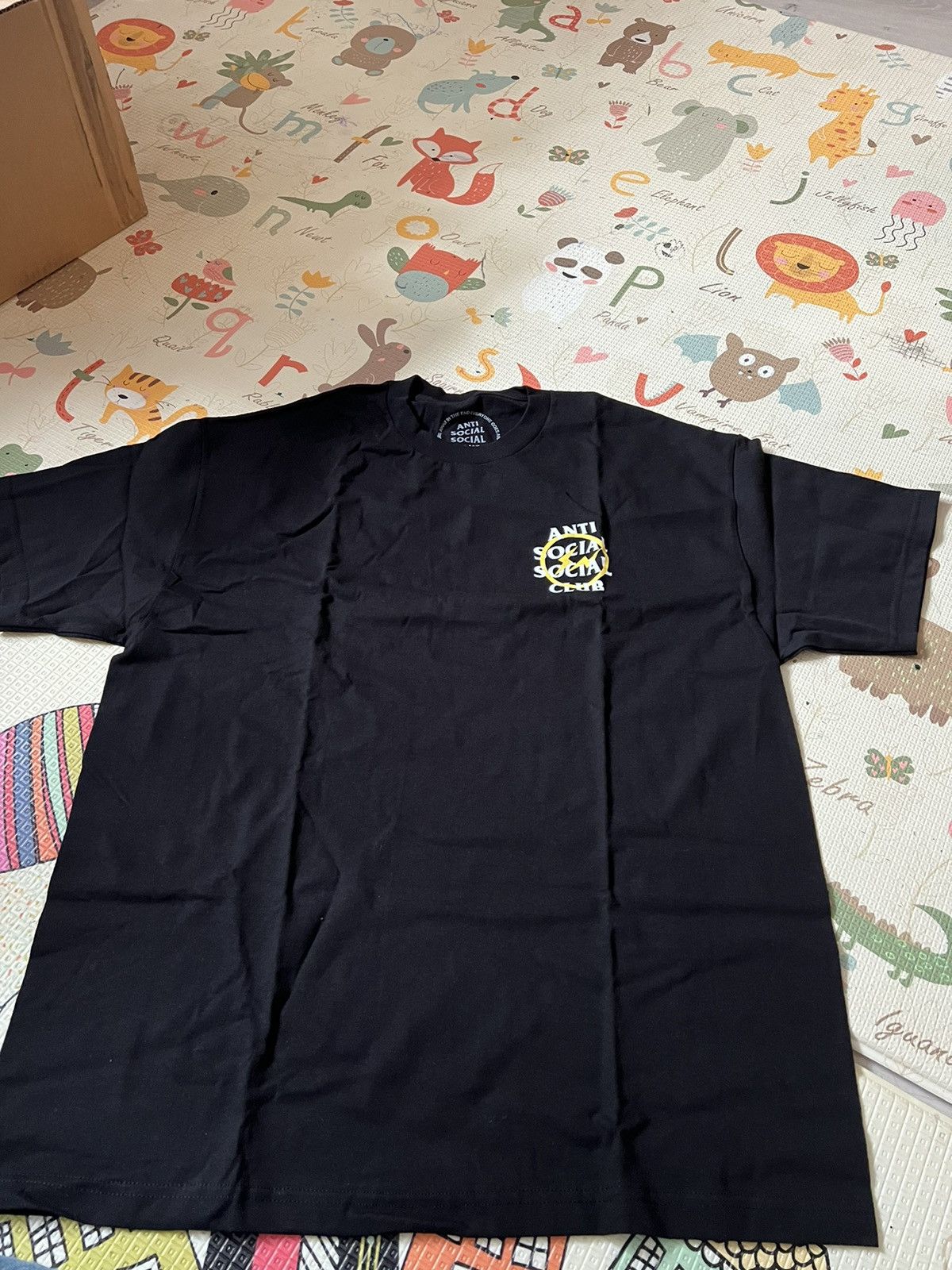 Anti Social Social Club × Fragment Design Anti Social Social Club x Fragment Design Thunderbolt Yellow Size US XL / EU 56 / 4 - 1 Thumbnail