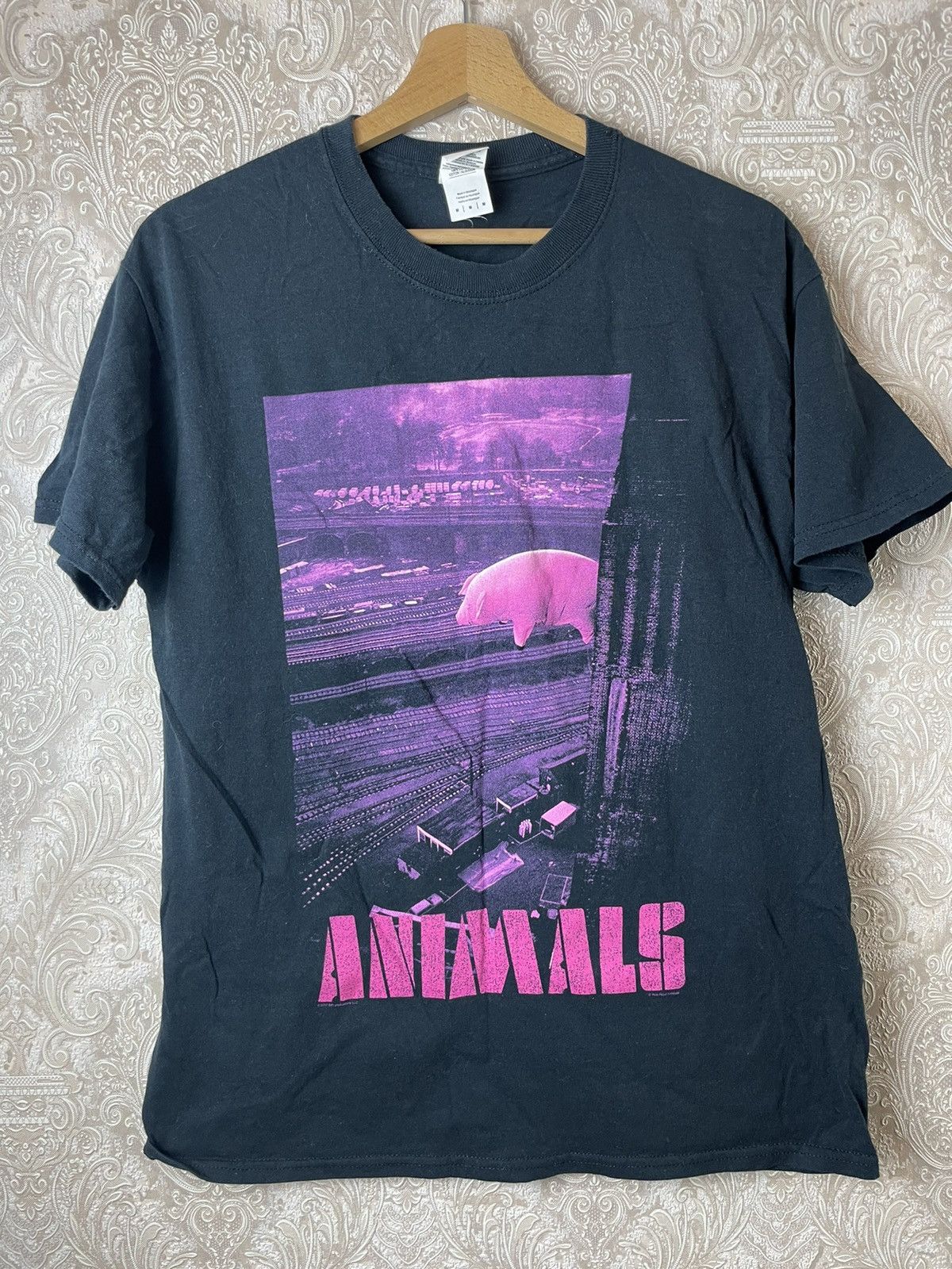 Band Tees × Pink Floyd × Vintage Pink Floyd Animals Roger Waters vintage rock band tour tee Size US M / EU 48-50 / 2 - 1 Thumbnail