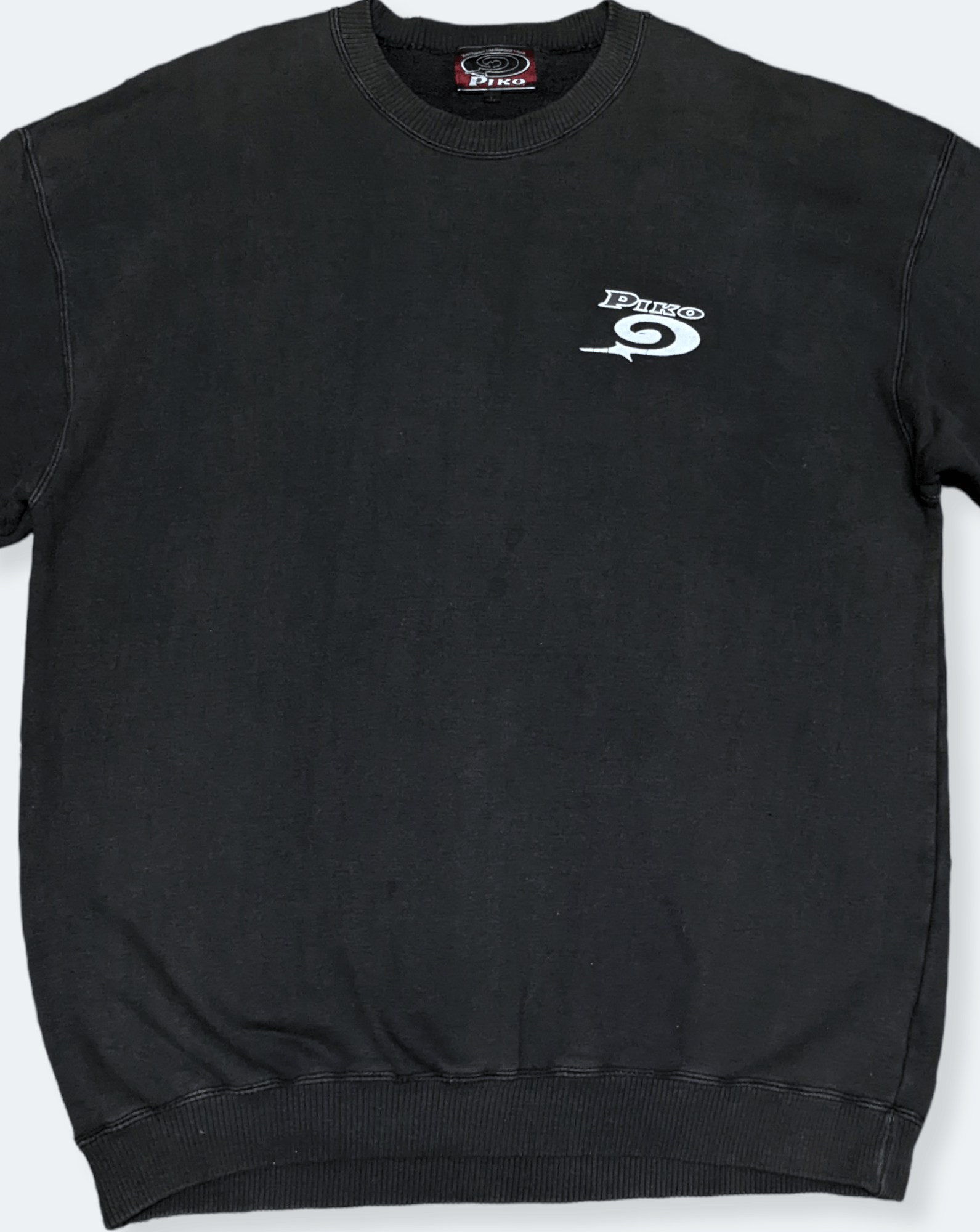 Billabong × Vintage Vintage 90s Piko Surfboards Logo Faded Sweatshirt Size US L / EU 52-54 / 3 - 6 Thumbnail