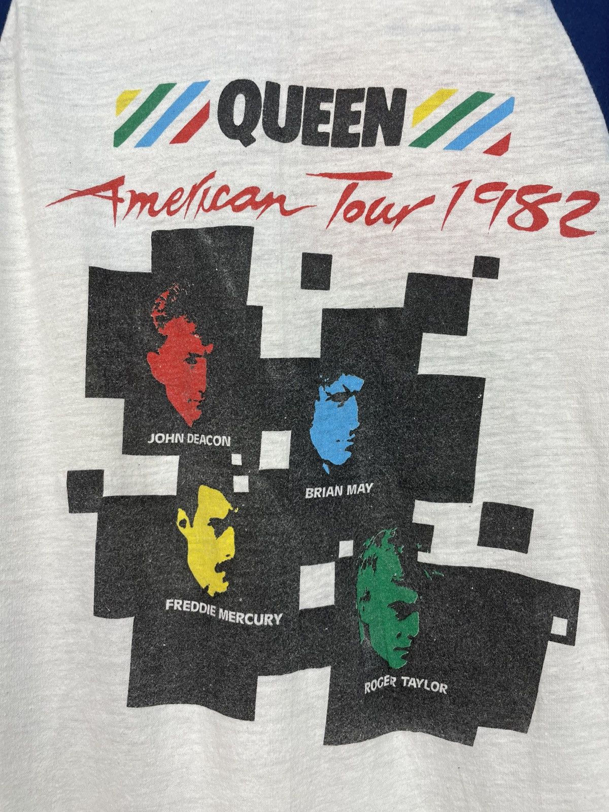 Band Tees Vintage 80s Queen rock band 3 quote jersey tour tee Size US L / EU 52-54 / 3 - 4 Thumbnail