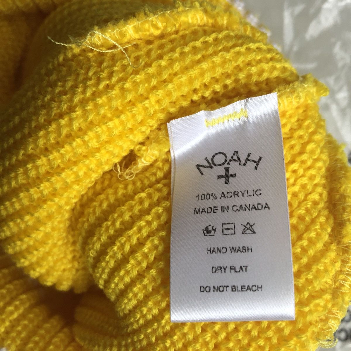 Noah FW20 Core Logo Stripe Beanie YELLOW Size ONE SIZE - 3 Thumbnail