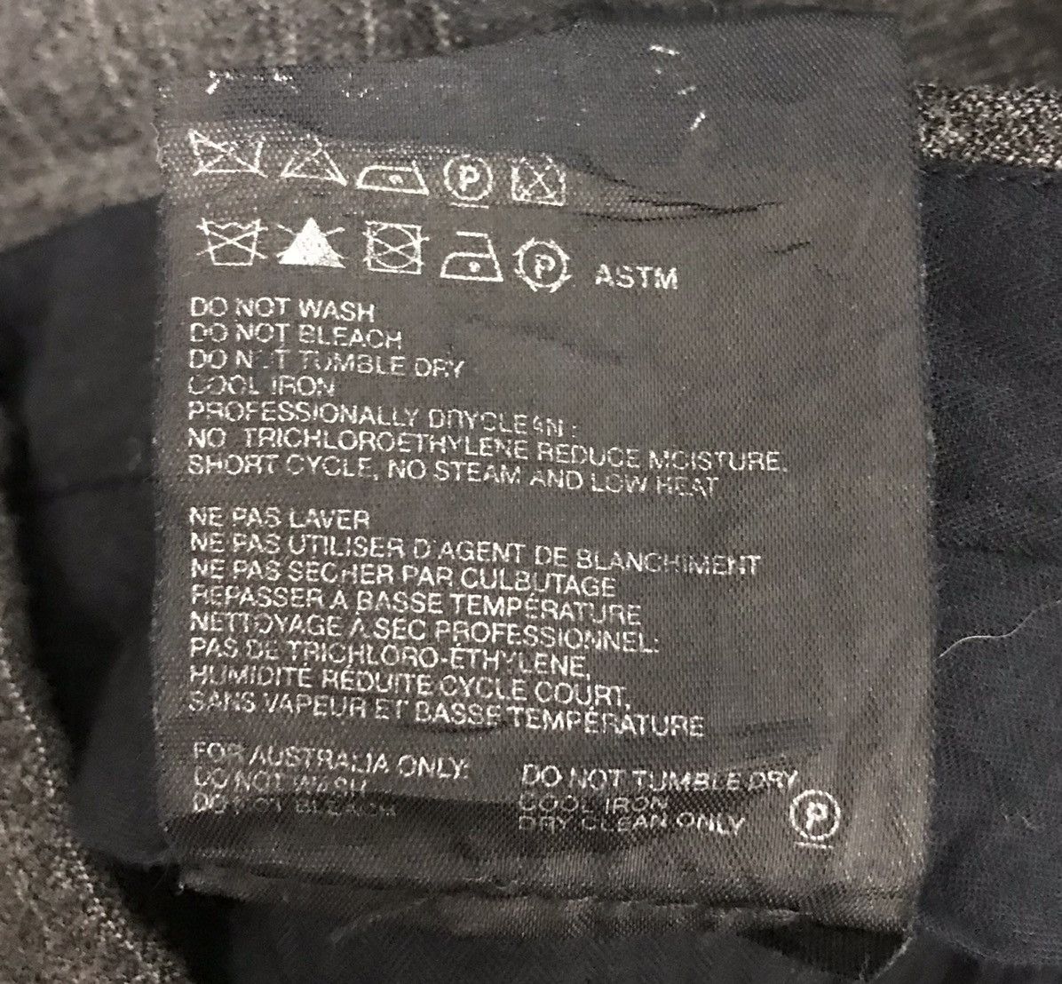 Prada PRADA MADE IN ITALY WOOL PANTS Size US 35 - 15 Thumbnail