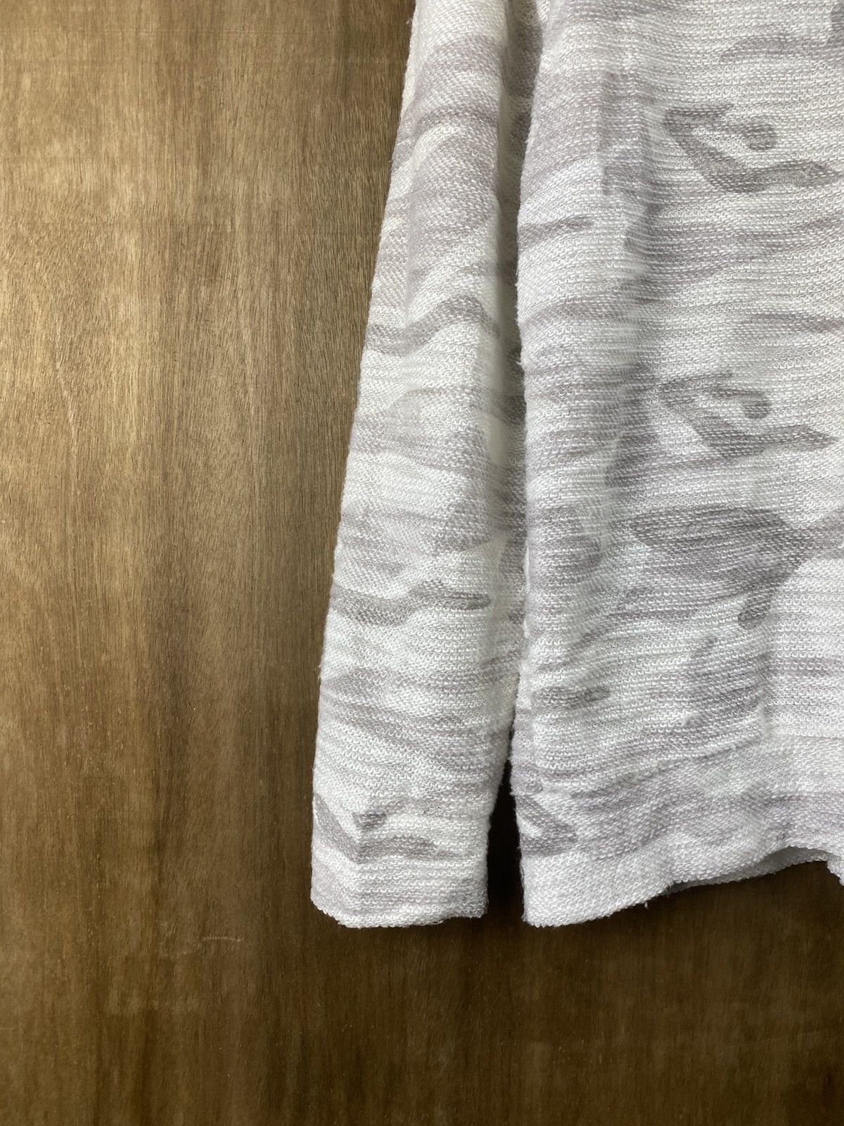 Japanese Brand Japan camo hoodie White Sweater #Z057 Size US L / EU 52-54 / 3 - 13 Thumbnail