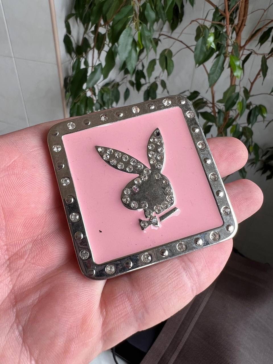 Japanese Brand × Playboy × Vintage Vintage playboy belt buckle pink Japanes Style Futuristic Size ONE SIZE - 1 Thumbnail