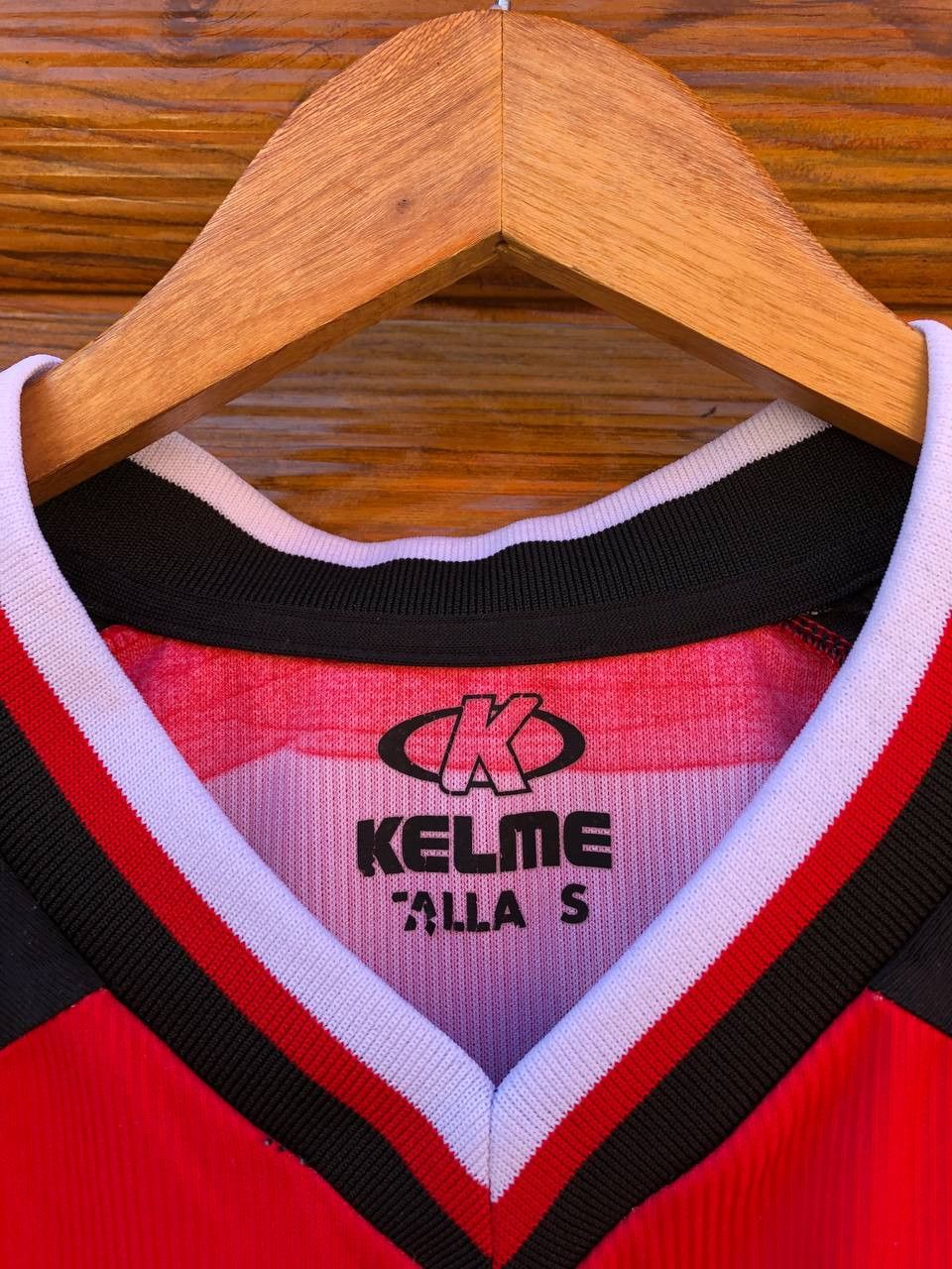 Vintage Mallorca 1999 - 2000 football shirt jersey camiseta Kelme Size US S / EU 44-46 / 1 - 7 Thumbnail