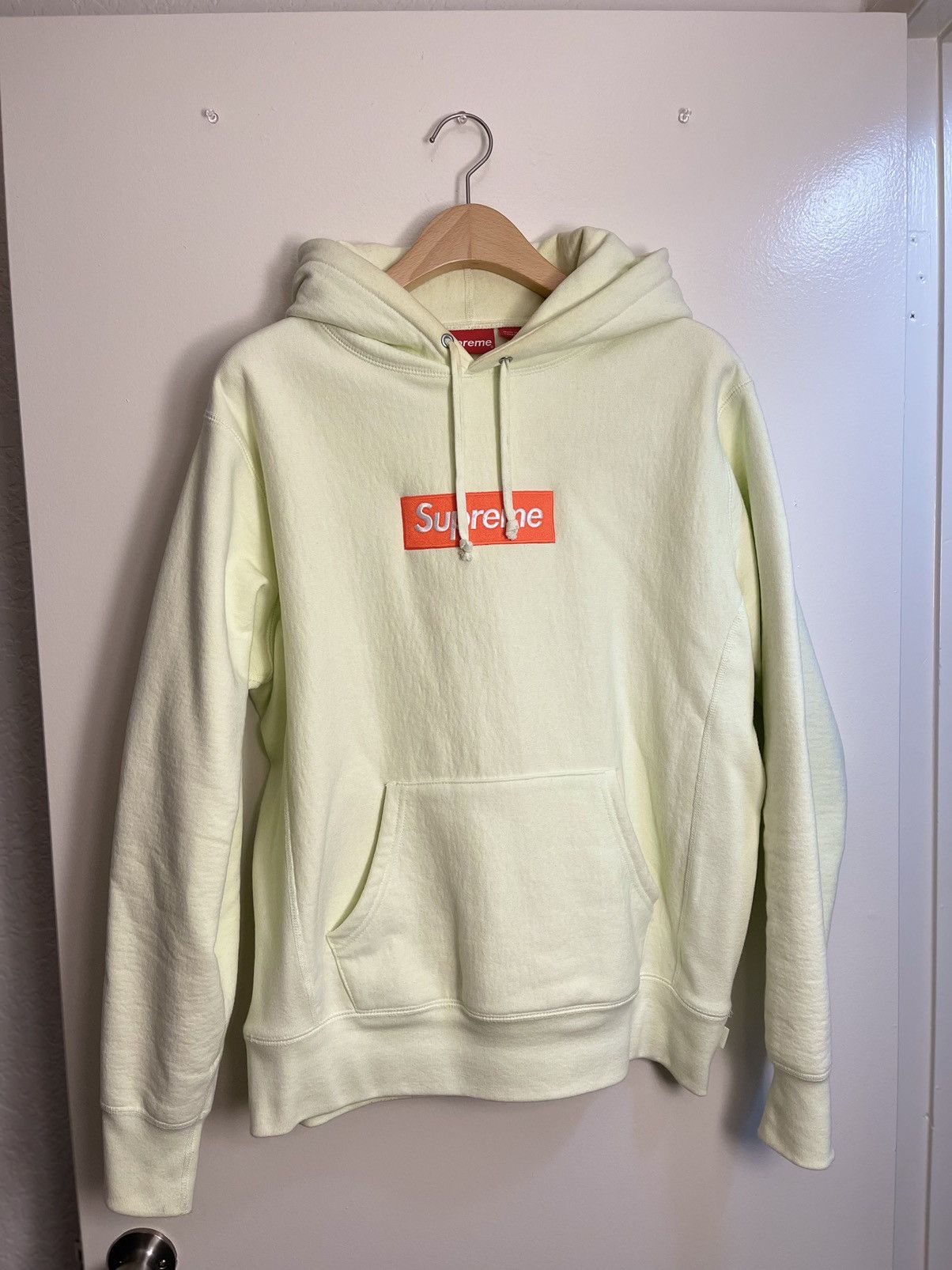 Supreme Supreme Box Logo Hooded Sweatshirt (FW17) (M) | Grailed