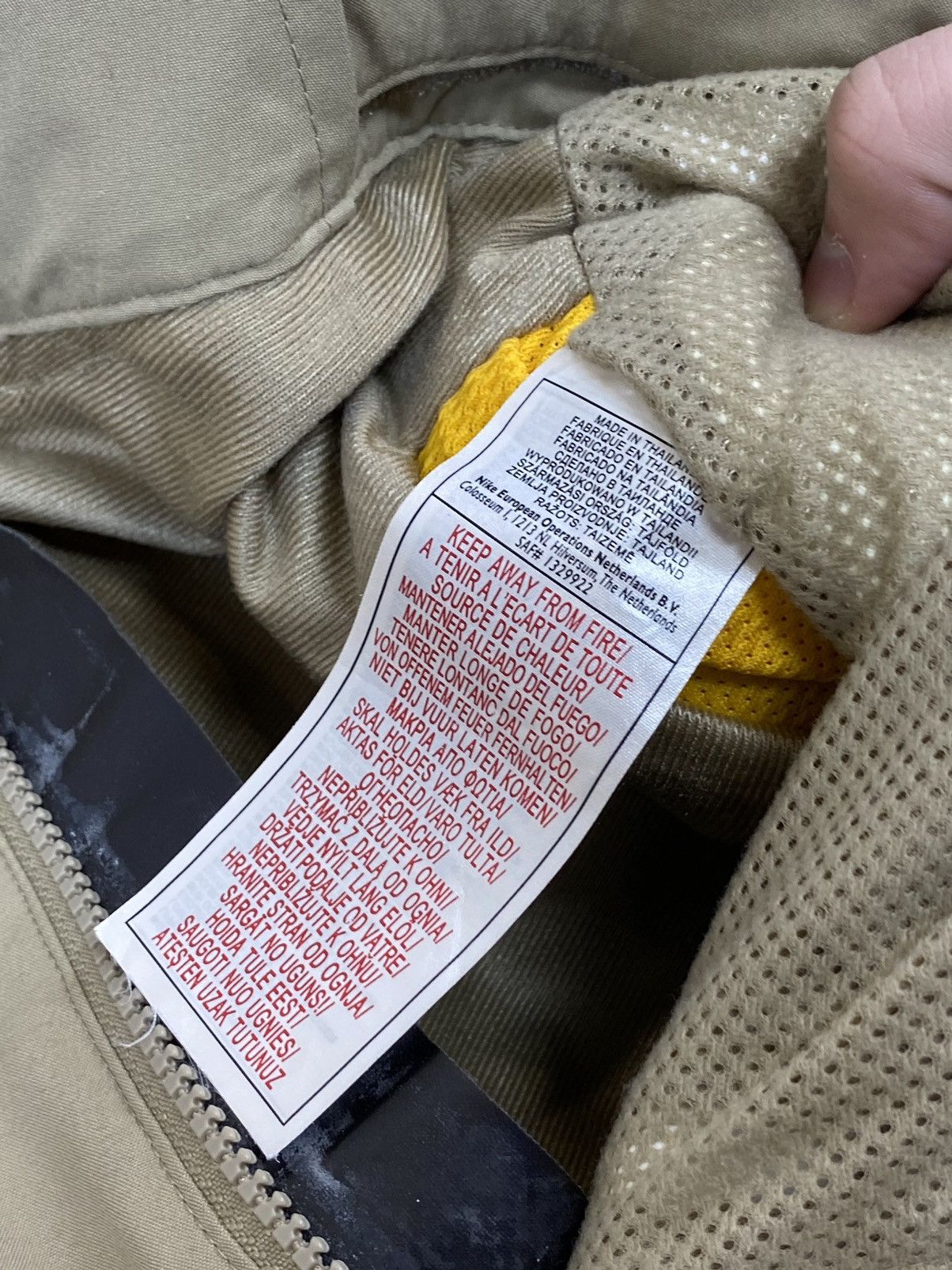 Nike ACG Nike ACG gore tex beige ski cargo pant Size US 32 / EU 48 - 19 Thumbnail