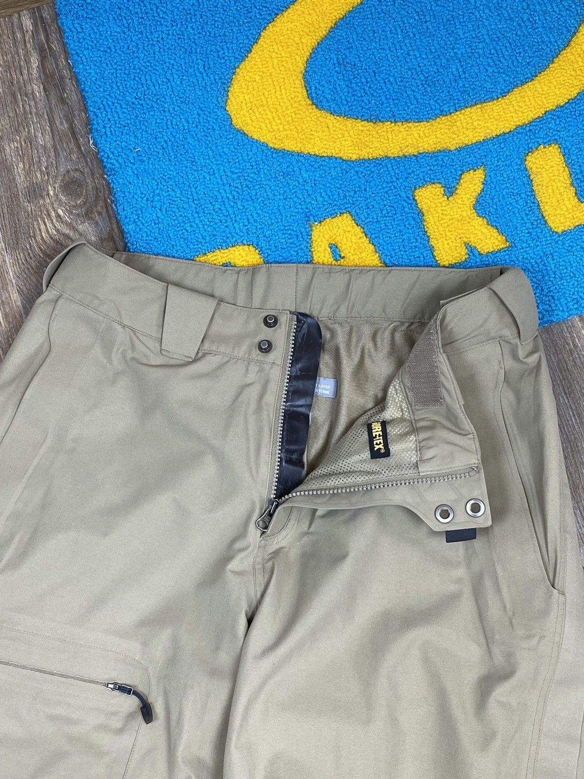 Nike ACG Nike ACG gore tex beige ski cargo pant Size US 32 / EU 48 - 16 Thumbnail