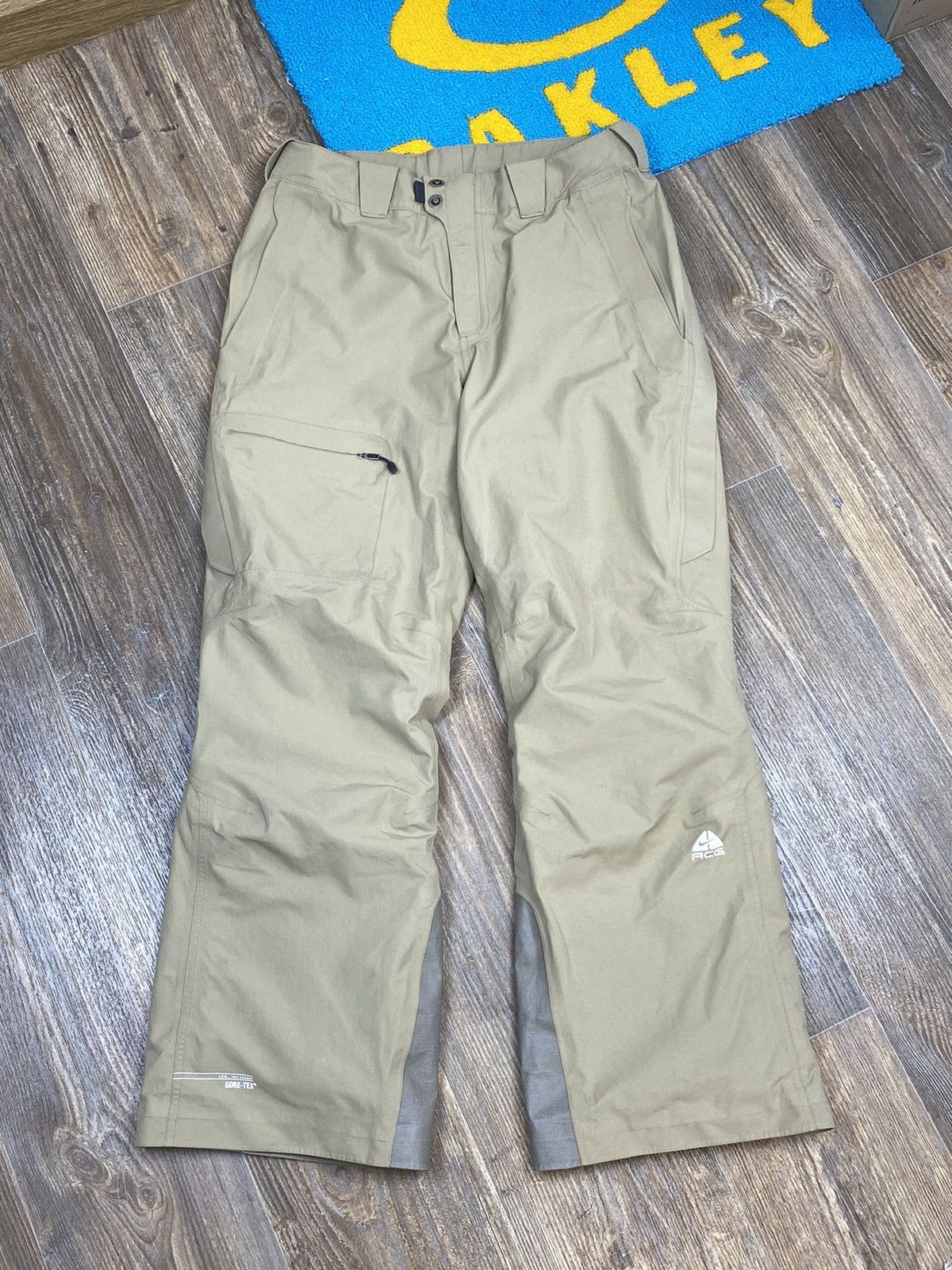 Nike ACG Nike ACG gore tex beige ski cargo pant Size US 32 / EU 48 - 1 Thumbnail