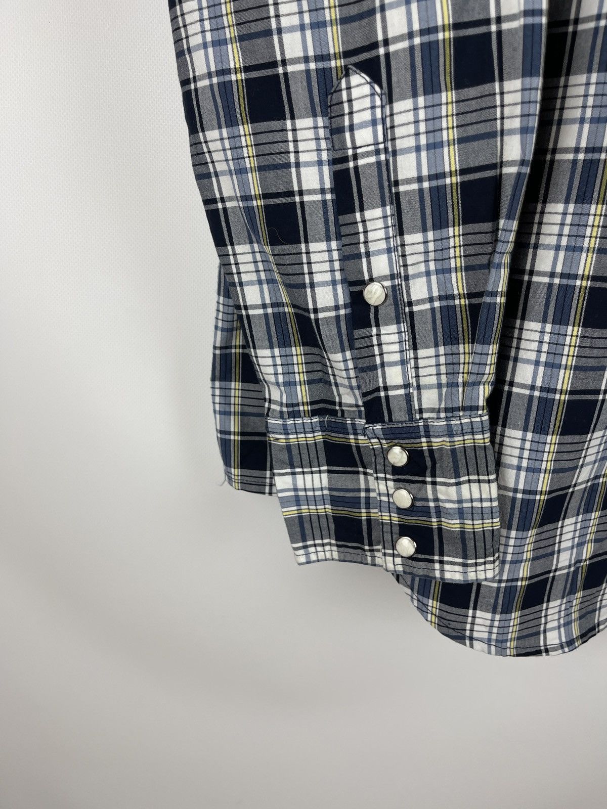 Carhartt Carhartt vintage overshirt checkered flannel logo 2010 Size US L / EU 52-54 / 3 - 6 Thumbnail