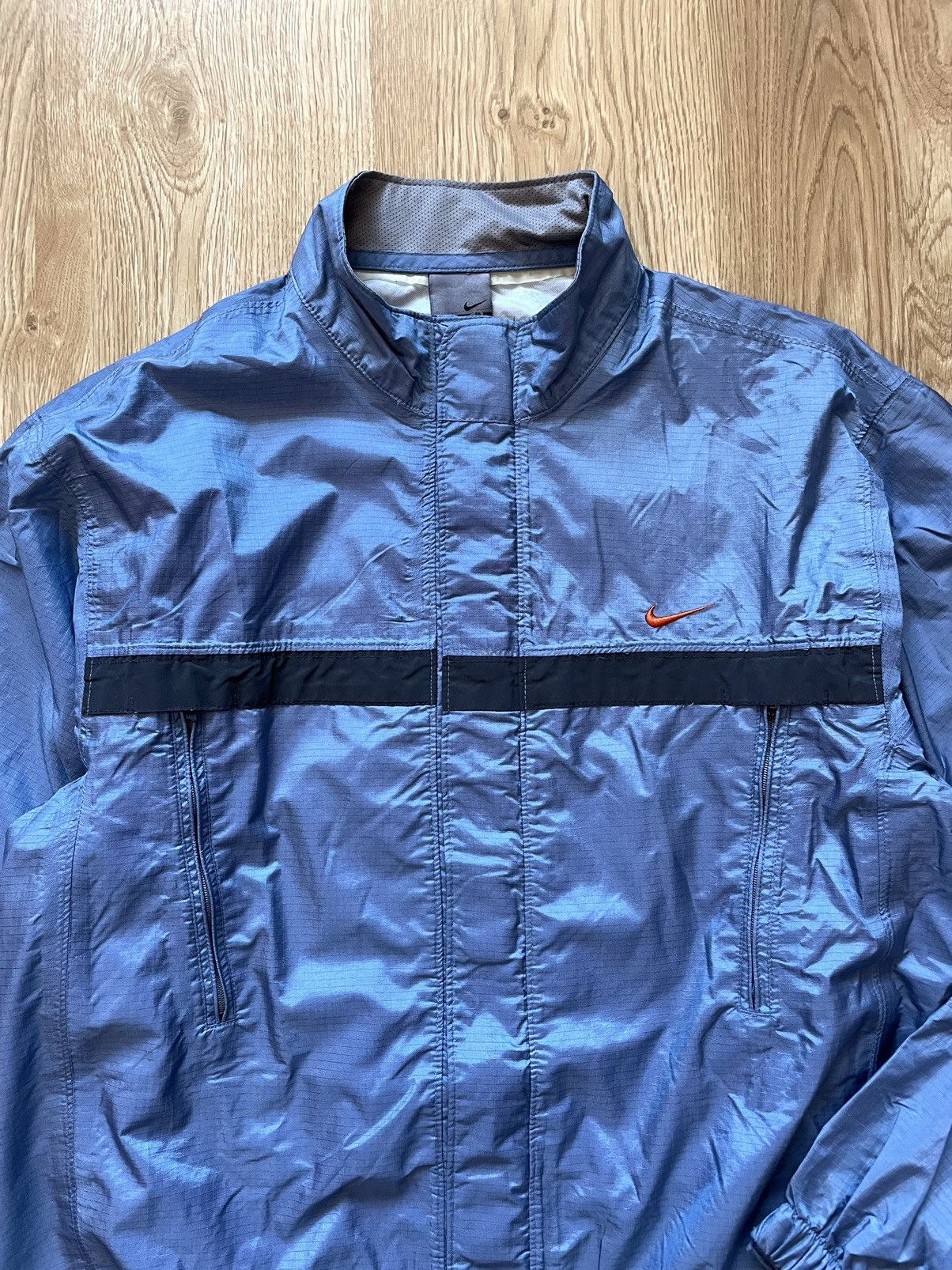 Nike Vintage 90s Nike Nylon Reflective Windbreaker Track Jacket Size US M / EU 48-50 / 2 - 4 Thumbnail