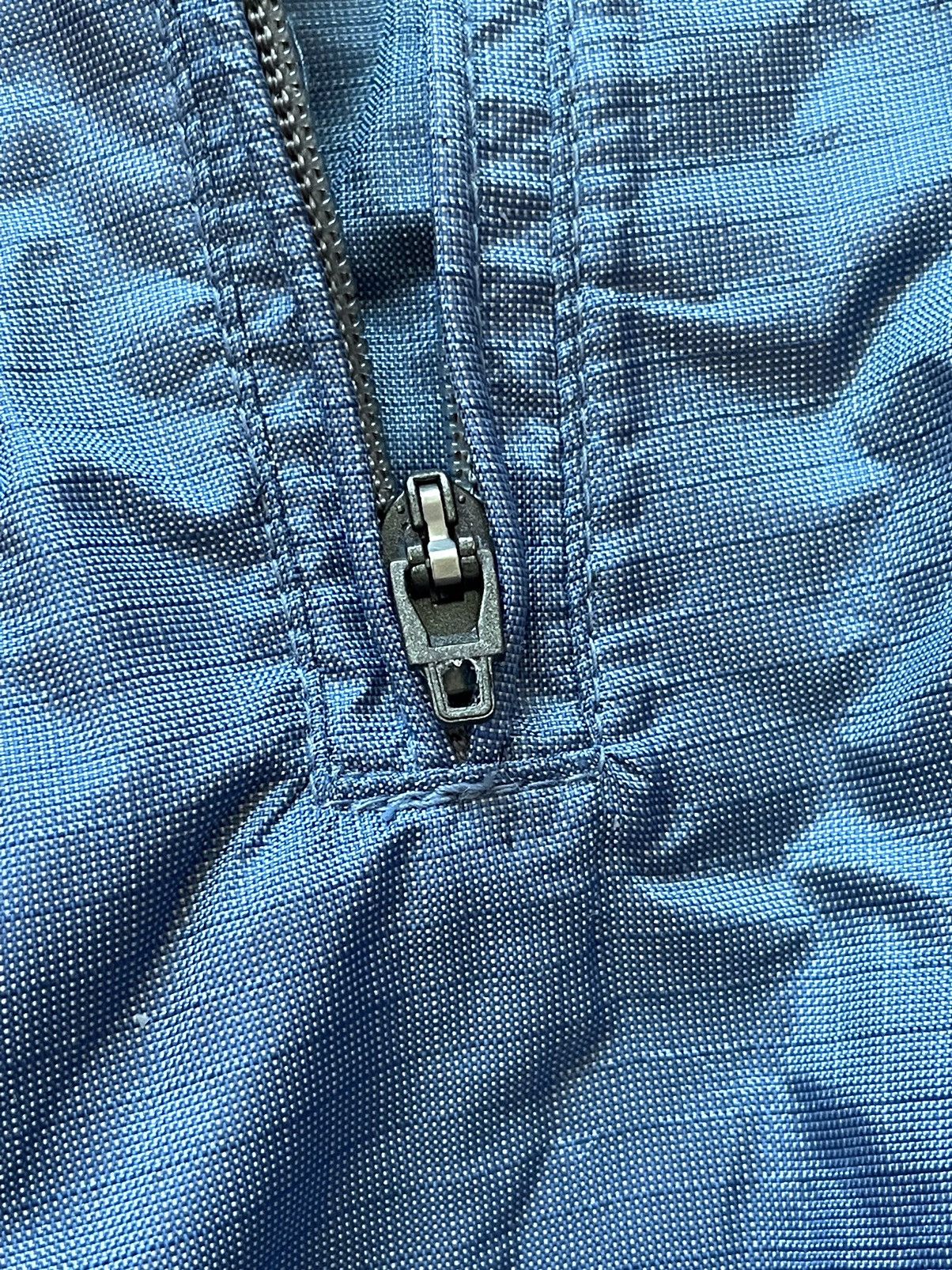 Nike Vintage 90s Nike Nylon Reflective Windbreaker Track Jacket Size US M / EU 48-50 / 2 - 14 Thumbnail