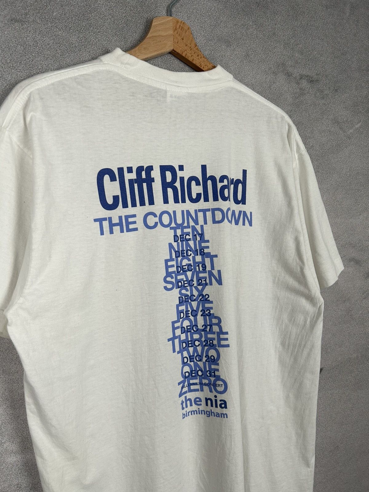 Band Tees × Vintage Vintage Cliff Richard Millennium Band Tee Music Art Size US L / EU 52-54 / 3 - 5 Thumbnail