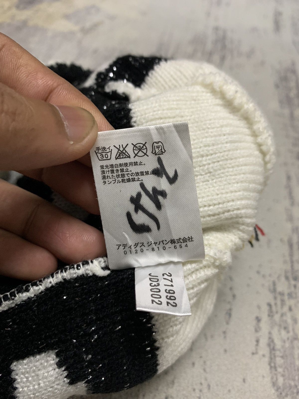 Vintage Vintage Adidas Spell Out Beanie Hat Size ONE SIZE - 8 Thumbnail