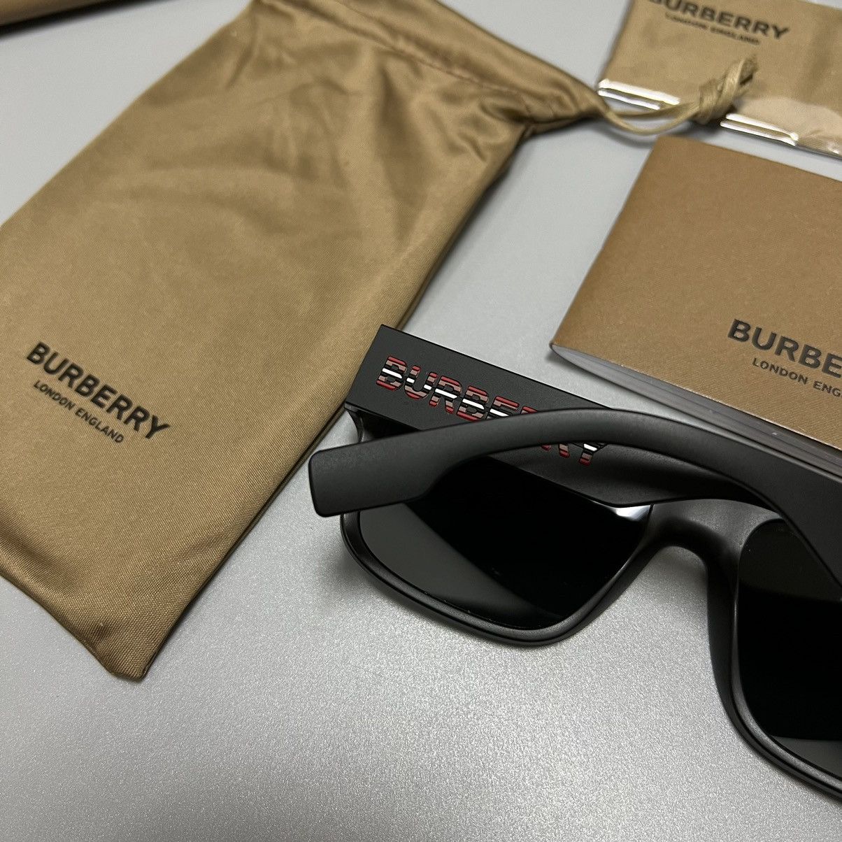 Burberry NEW Burberry men’s sunglasses Size ONE SIZE - 14 Thumbnail