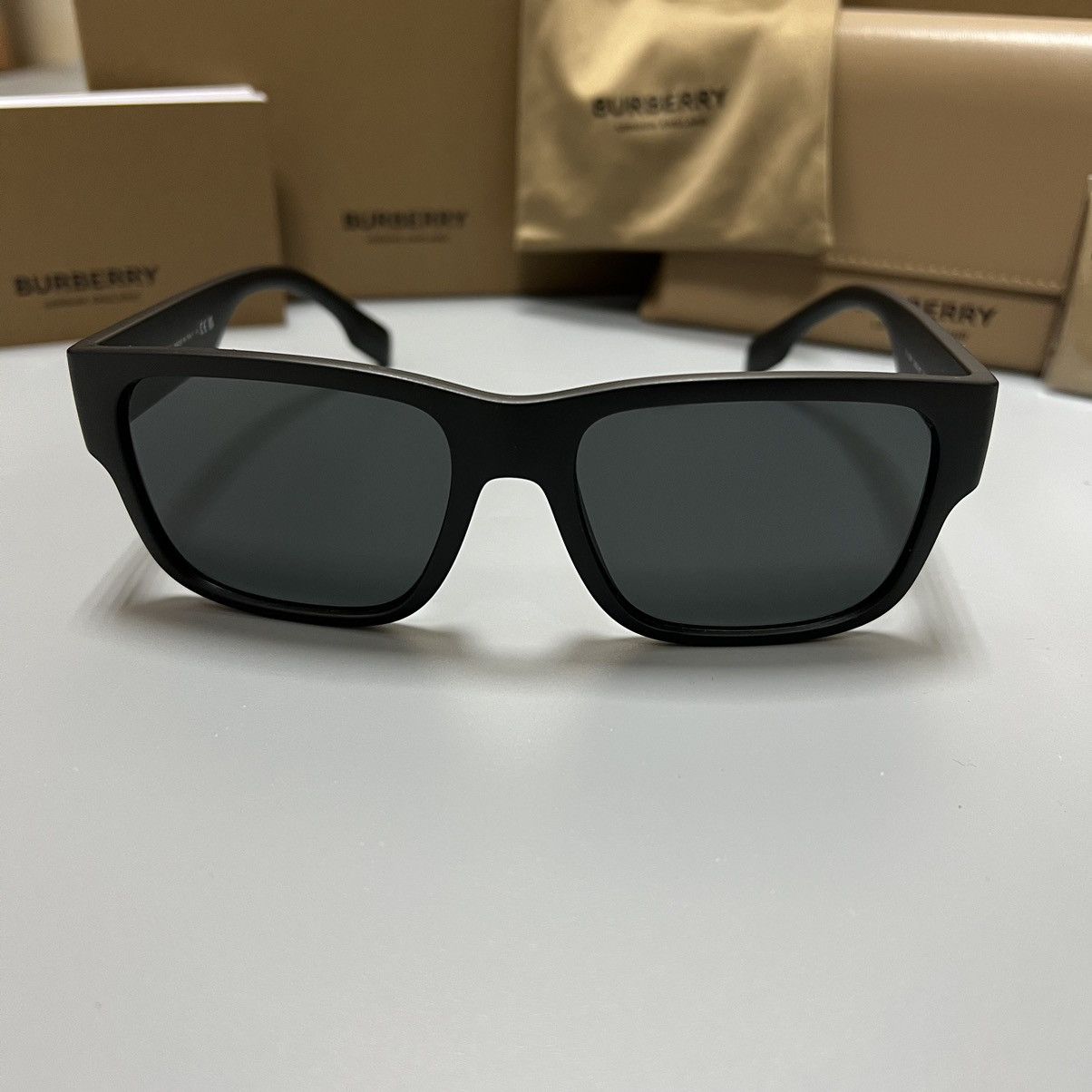 Burberry NEW Burberry men’s sunglasses Size ONE SIZE - 5 Thumbnail