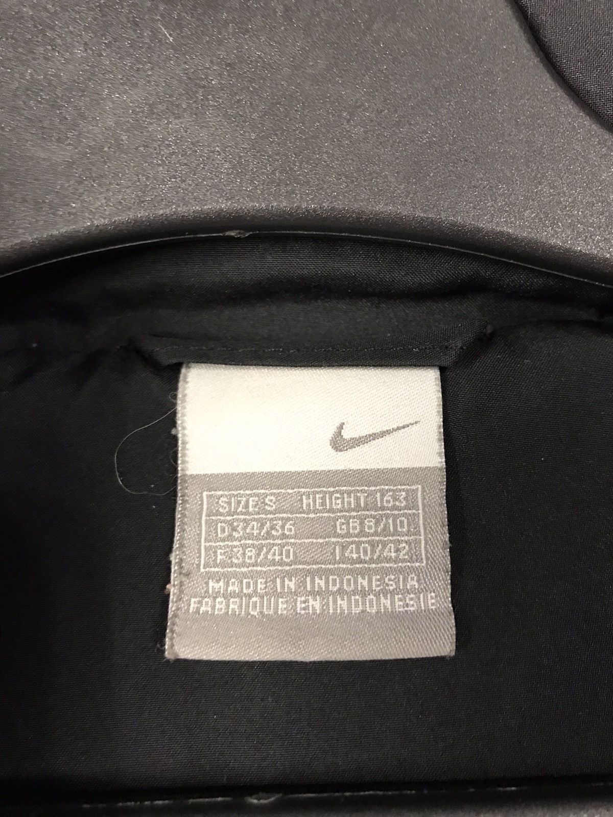 Nike × Vintage Nike wmns 90s Vintage Y2K jacket mini swoosh black/white Size US M / EU 48-50 / 2 - 6 Thumbnail