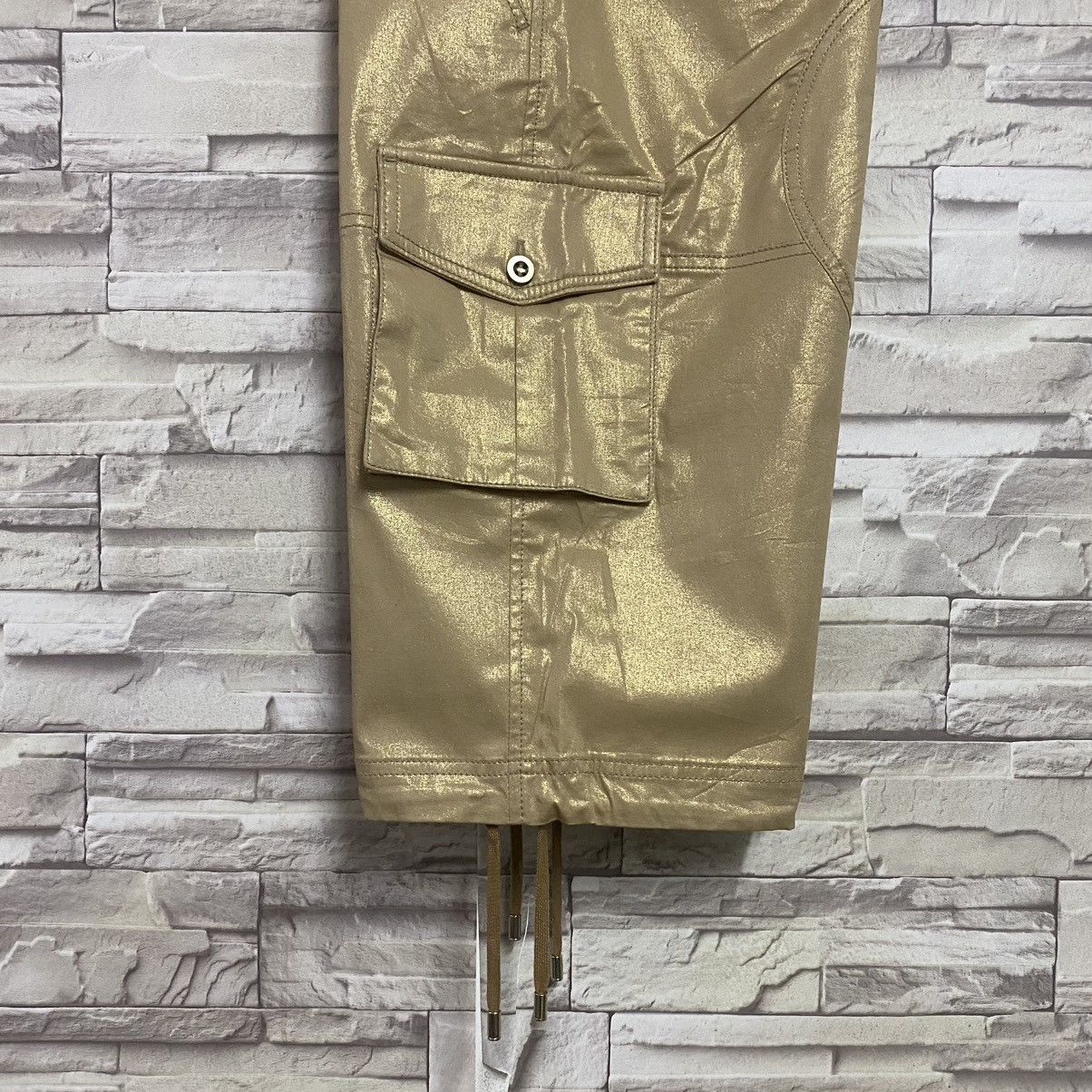 Dolce & Gabbana Dolce & Gabbana Cargo Pants Shorts Gold Size 28" / US 6 / IT 42 - 16 Thumbnail