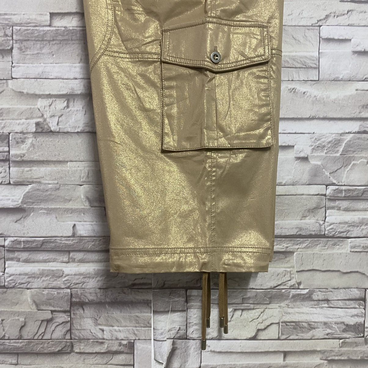 Dolce & Gabbana Dolce & Gabbana Cargo Pants Shorts Gold Size 28" / US 6 / IT 42 - 18 Thumbnail