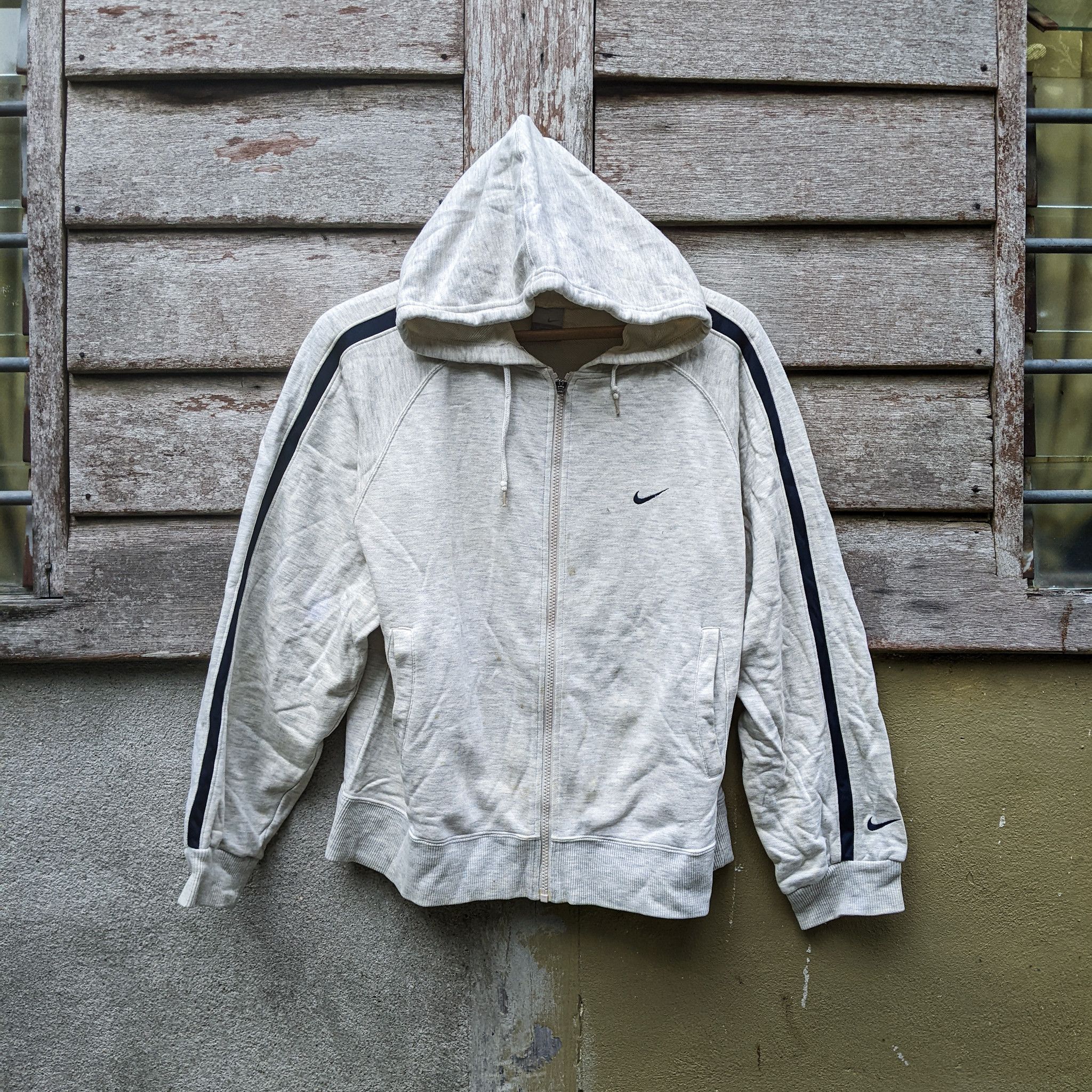 Nike × Vintage Vintage Early 2k Nike Basic Swoosh Zip Up Hoodie Size US M / EU 48-50 / 2 - 1 Thumbnail