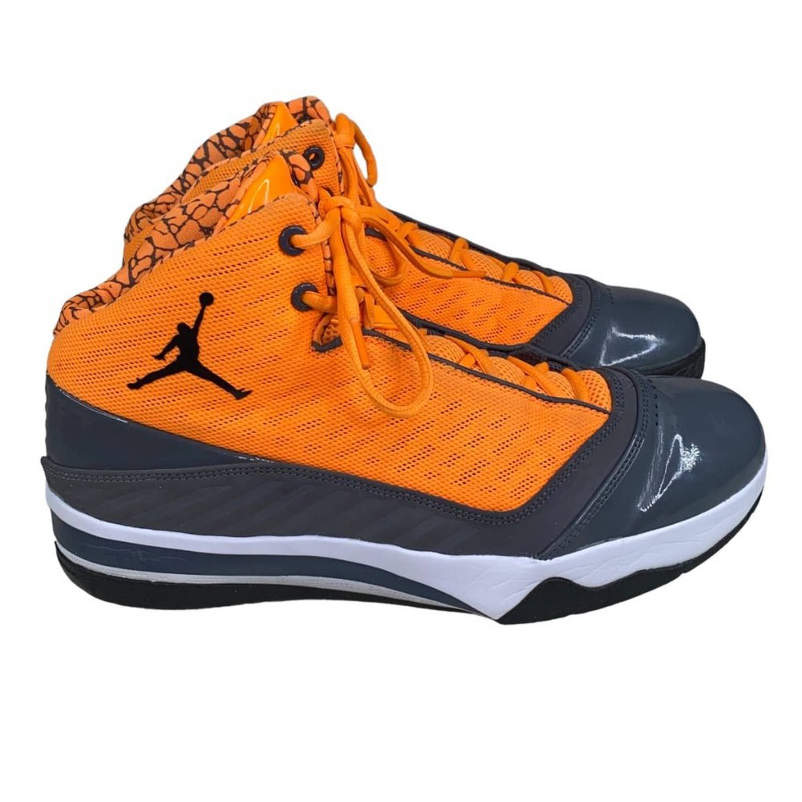 nike mens orange shoes