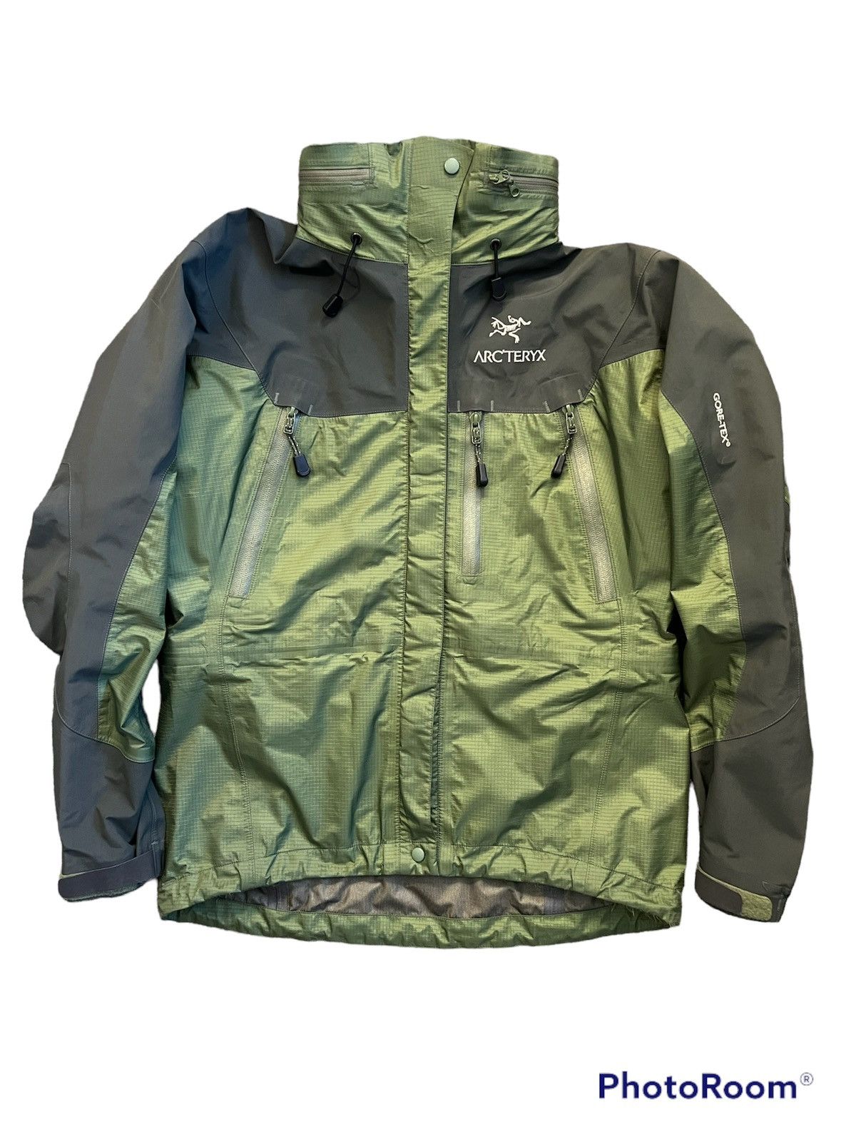 Vintage Arc'teryx Theta LT Moss  MED