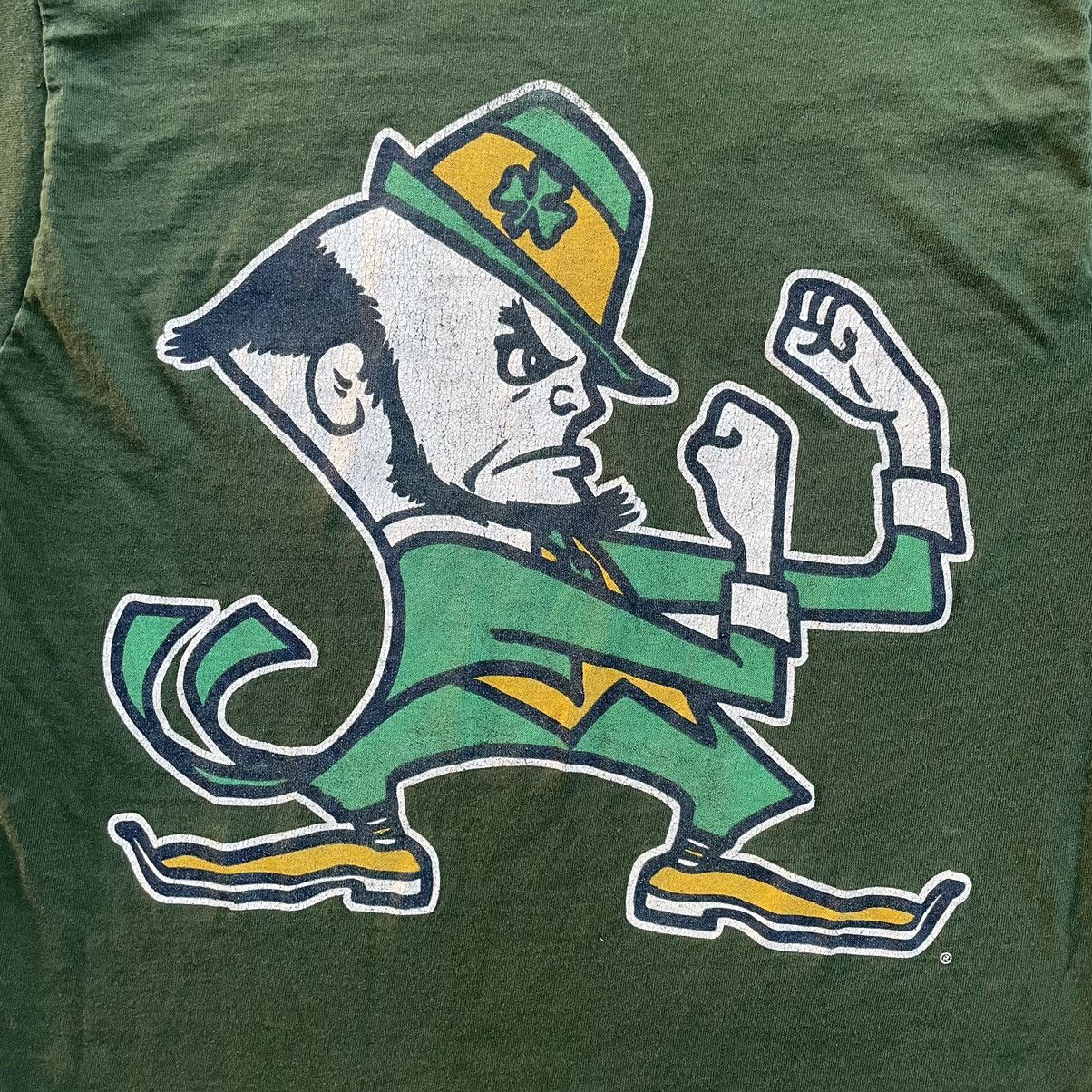 Pro Player Vintage 90s Faded Notre Dame Pro Player Graphic T Shirt Size US M / EU 48-50 / 2 - 2 Thumbnail