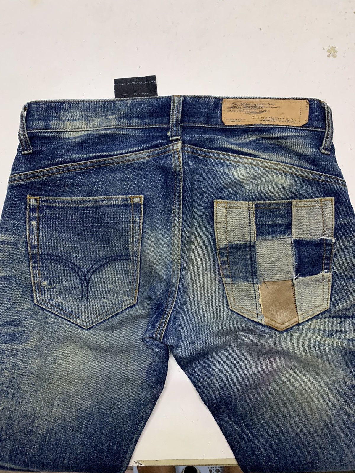 Designer Rapanui & co. Distressed denim Size US 33 - 10 Thumbnail