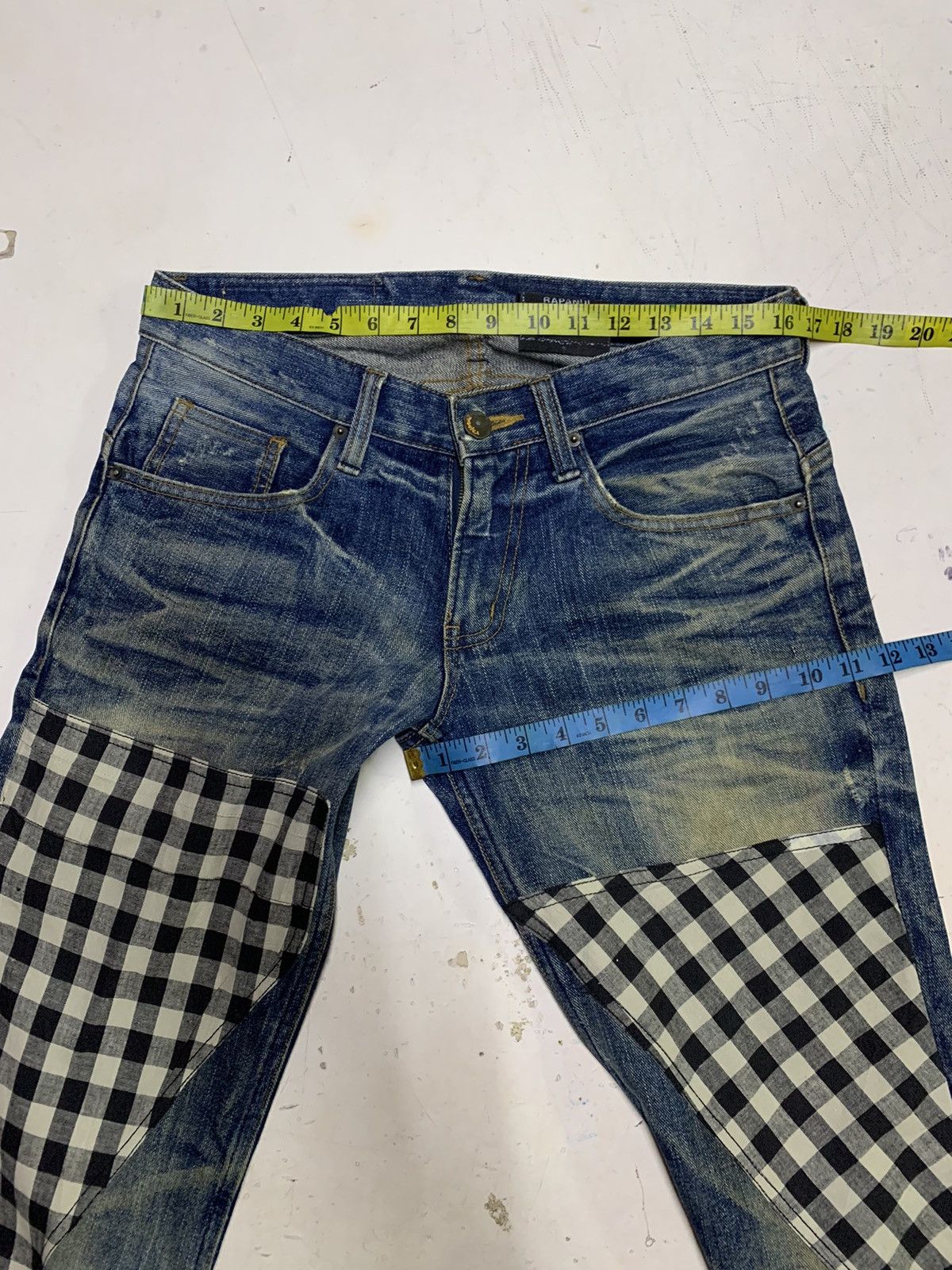 Designer Rapanui & co. Distressed denim Size US 33 - 17 Thumbnail