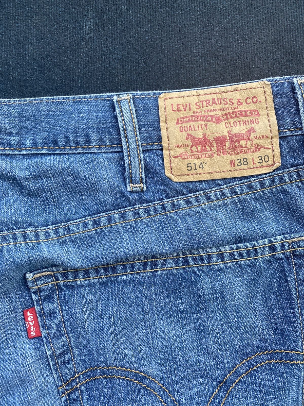 Jean × Levi's × Vintage VINTAGE LEVIS 514 SLIM STRAIGHT JEANS-J407 Size US 39 - 10 Thumbnail