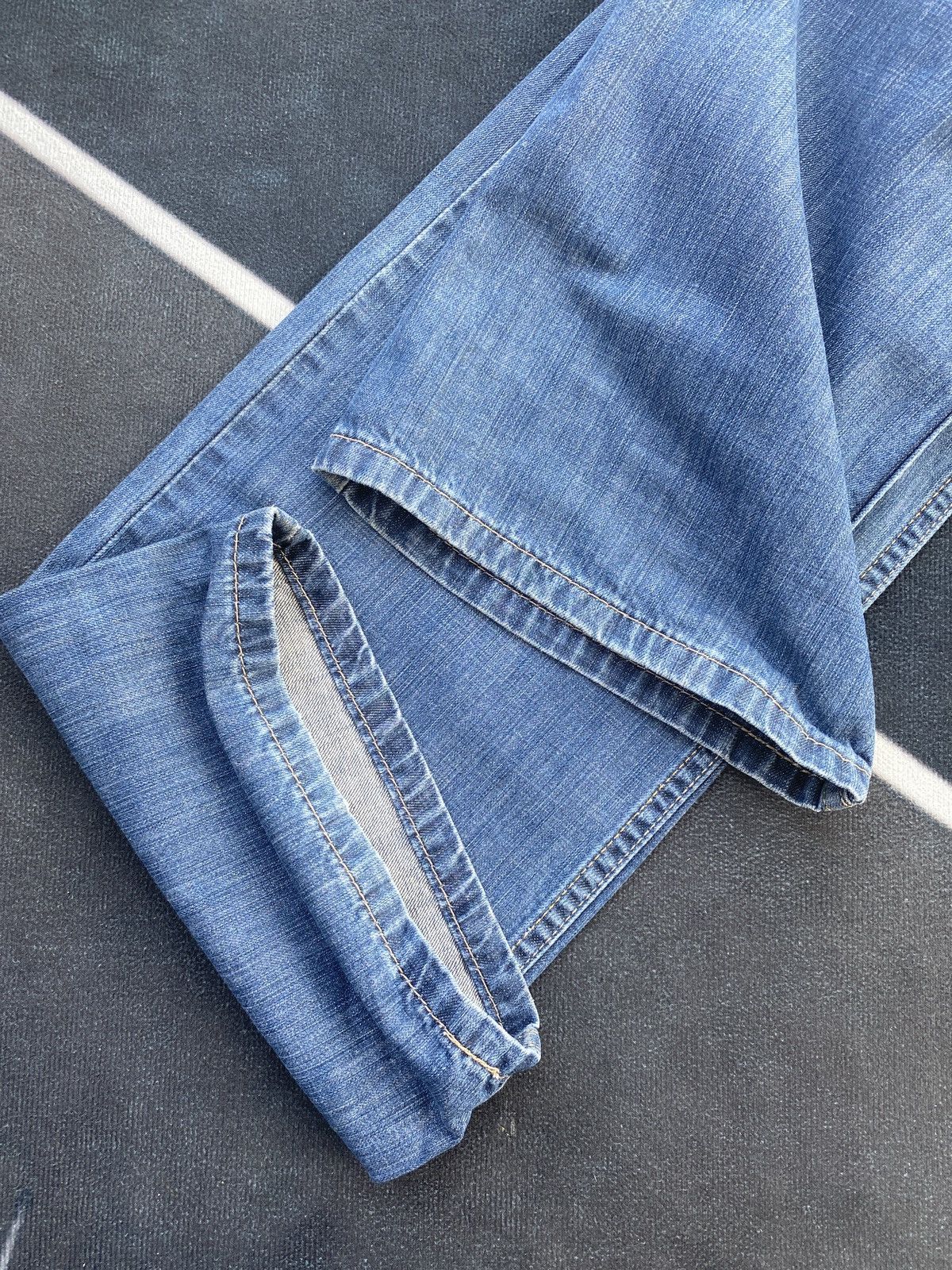 Jean × Levi's × Vintage VINTAGE LEVIS 514 SLIM STRAIGHT JEANS-J407 Size US 39 - 9 Thumbnail