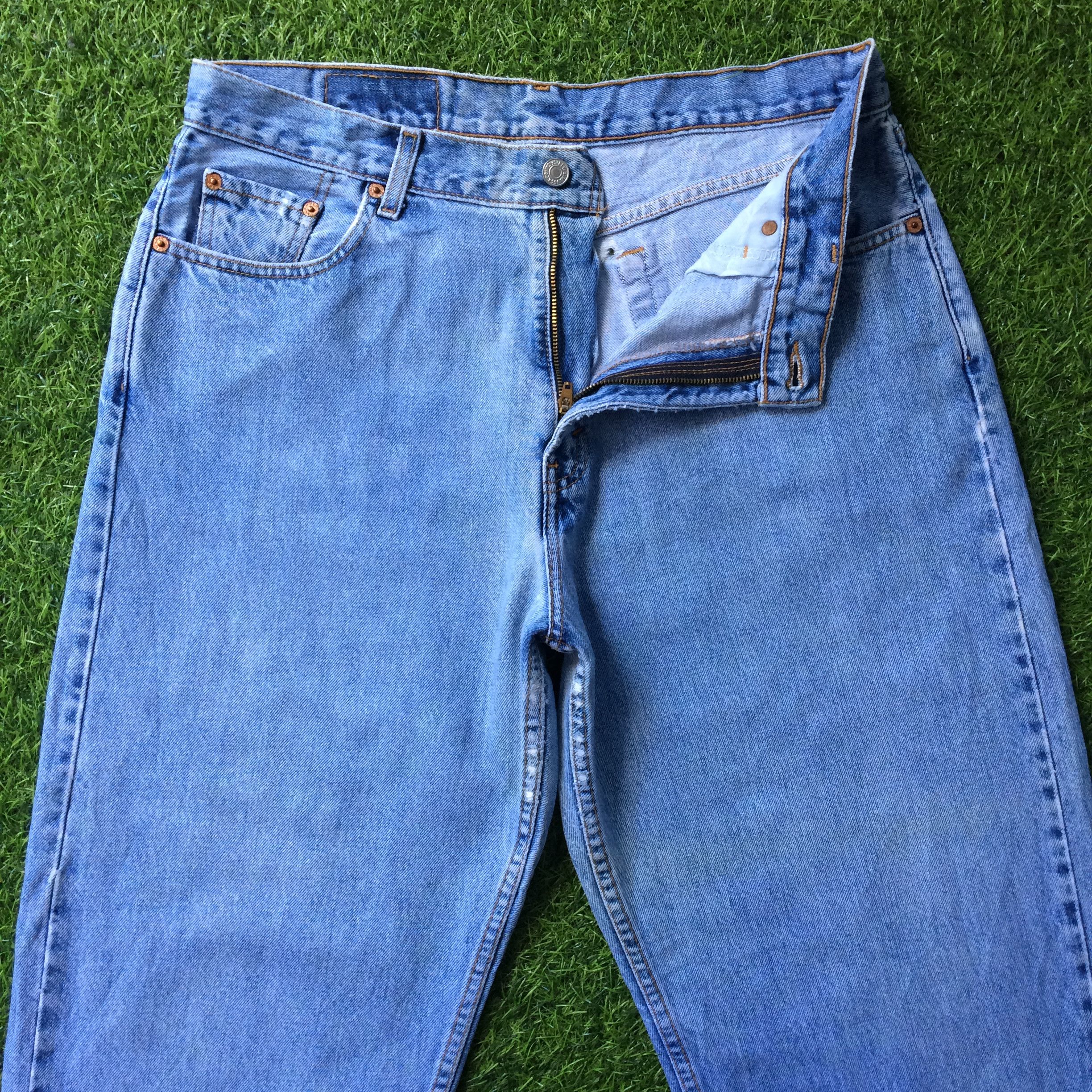 Levi's Vintage Distressed Levis 560 Mom Jeans #B-824 Size 33" - 3 Thumbnail