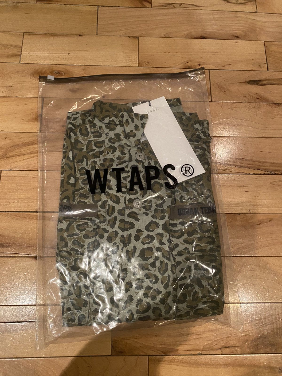 Wtaps Jungle 01 L/S Button up Shirt Leopard Camo Olive Drab Size US XL / EU 56 / 4 - 4 Thumbnail