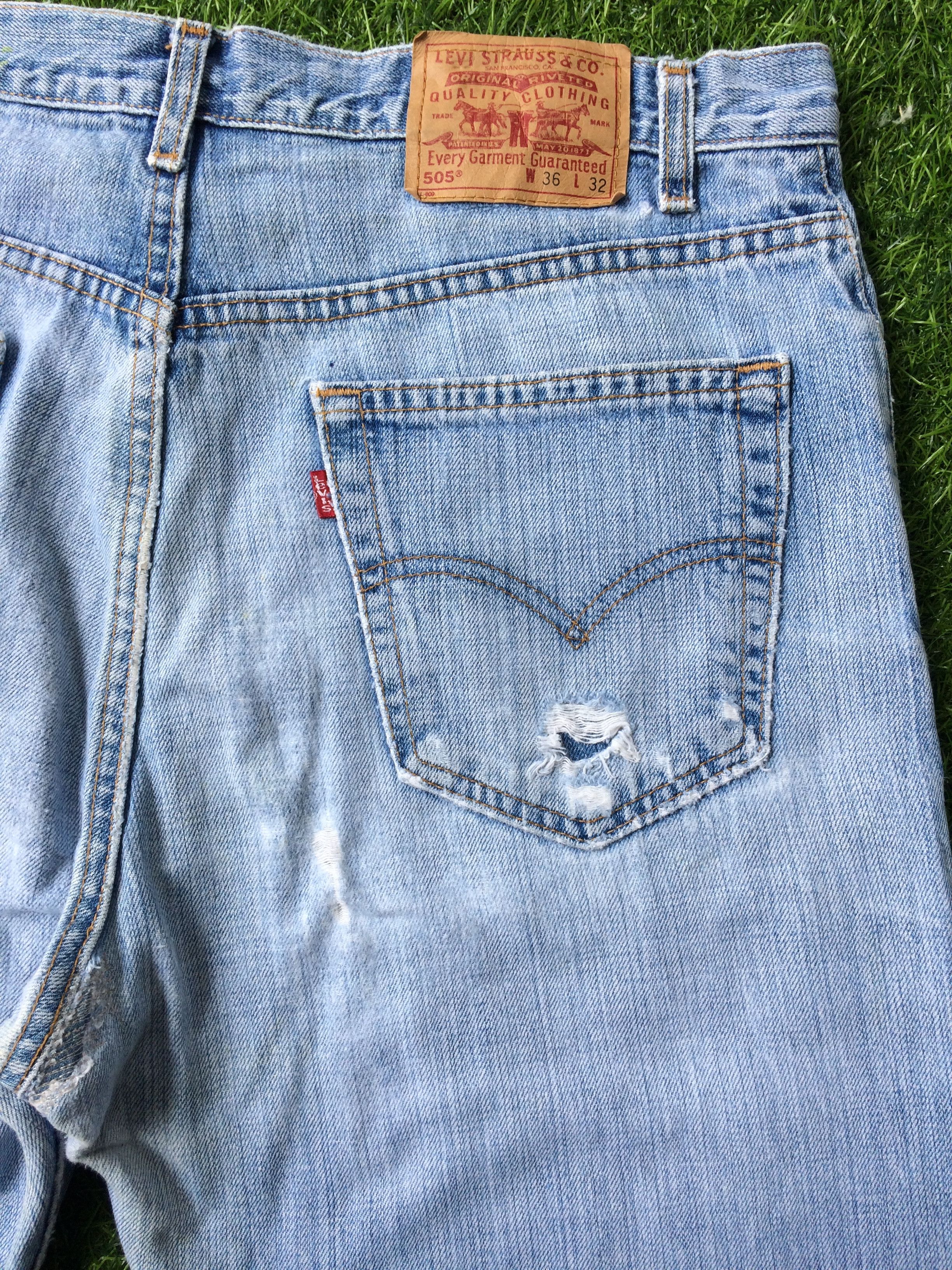 Levi's Vintage Distressed Levis 505 Ripped Jeans #B-348 Size US 35 - 9 Thumbnail