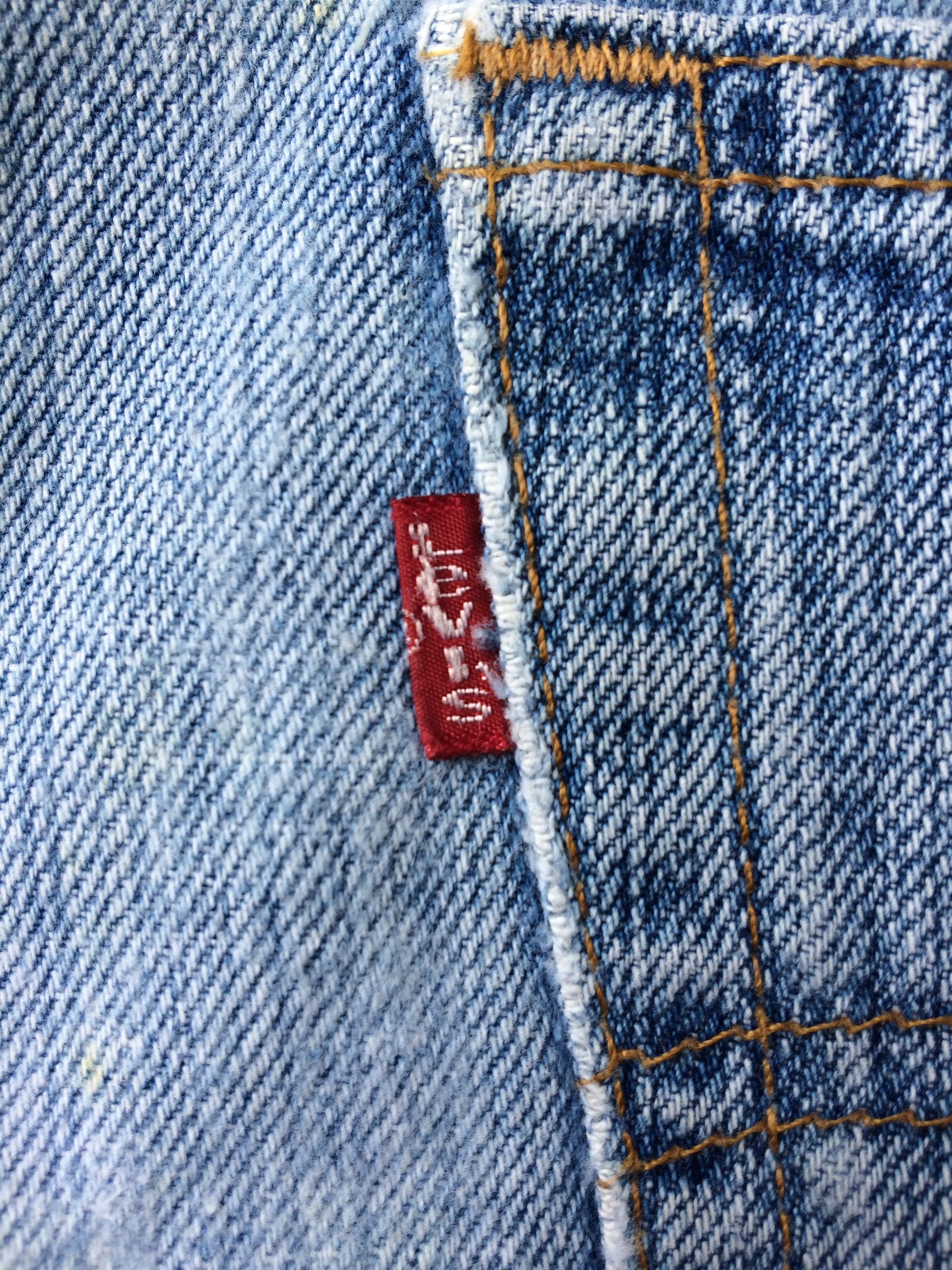 Levi's Vintage Distressed Levis 505 Ripped Jeans #B-348 Size US 35 - 11 Thumbnail