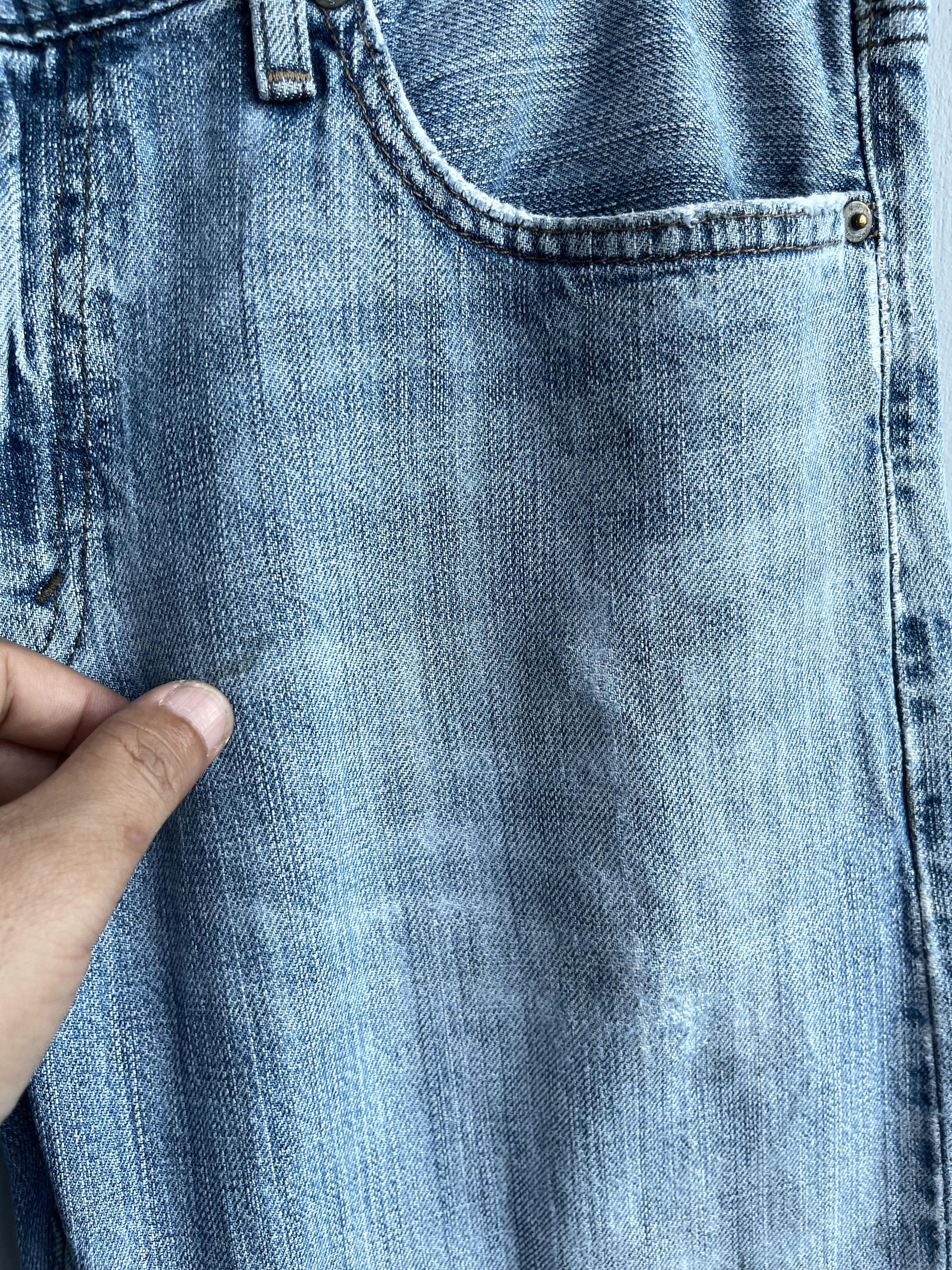 W35 L29 Vintage Levis 514 Distressed Dirty Ripped Jeans