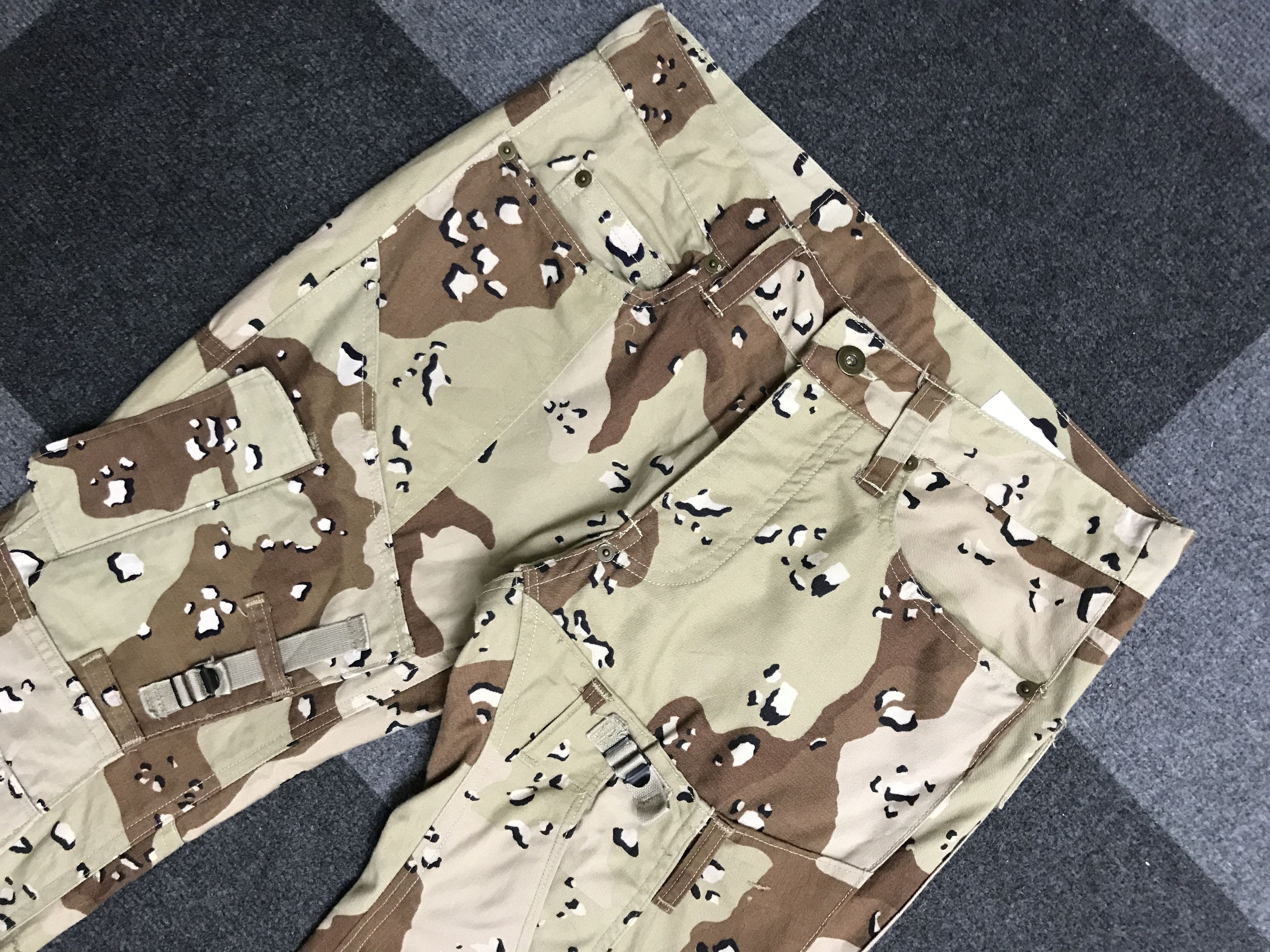 20471120 CP306 20471120 AW00 PAPER Reconstructed Multipocket Pant Size US 32 / EU 48 - 2 Thumbnail